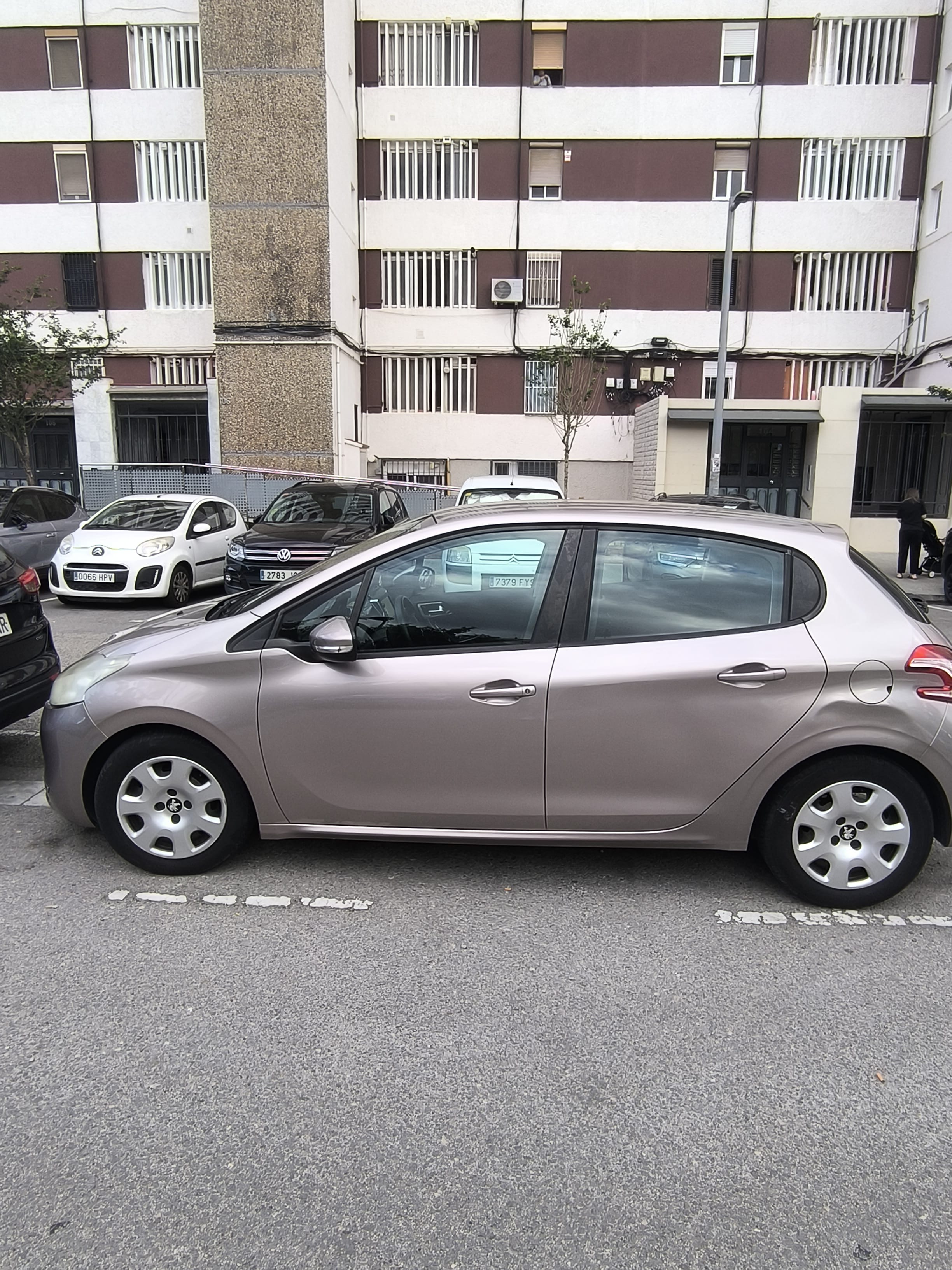 Peugeot 208 avec Climatisation