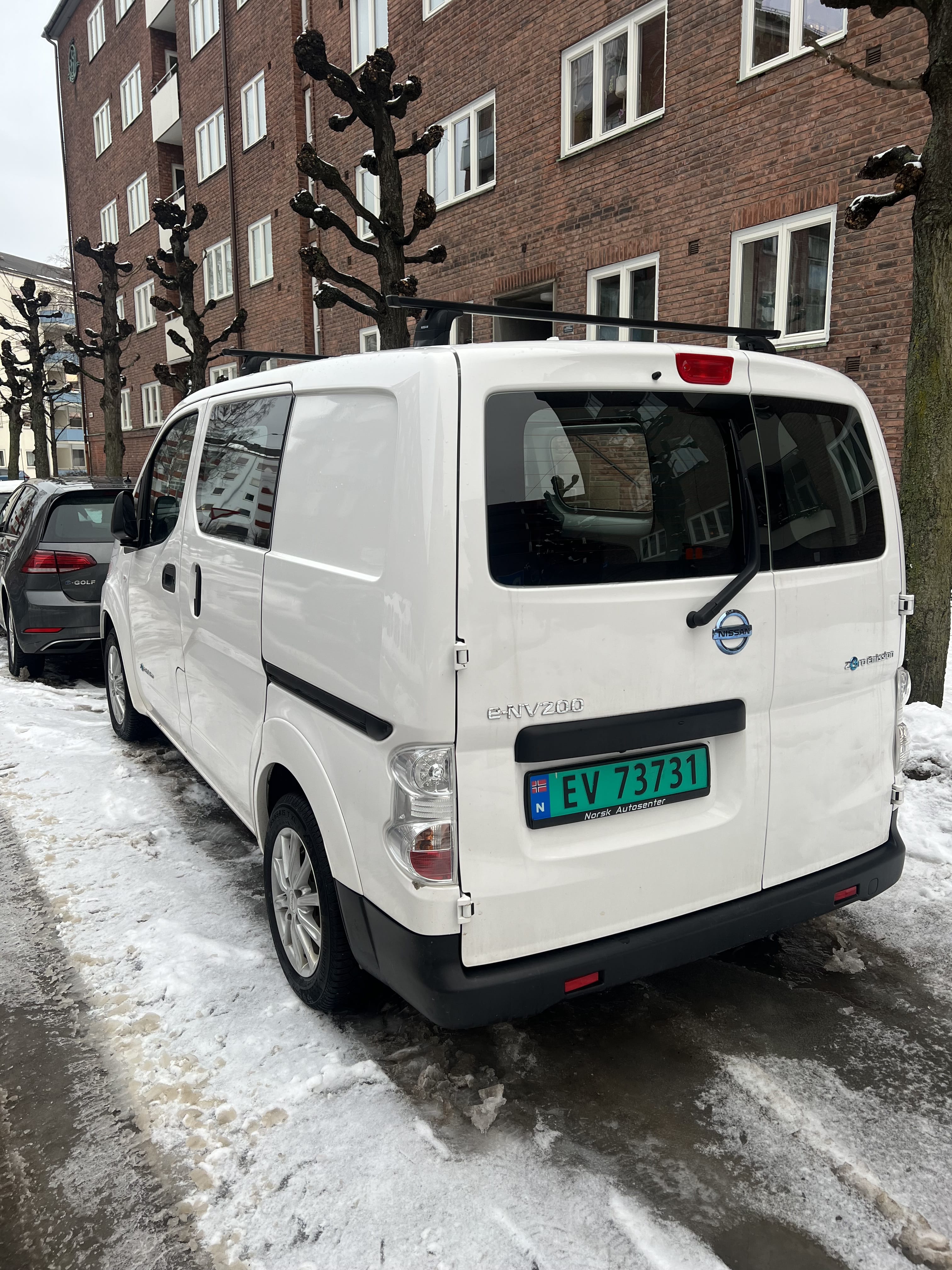 Nissan e-NV200 Varebil con GPS