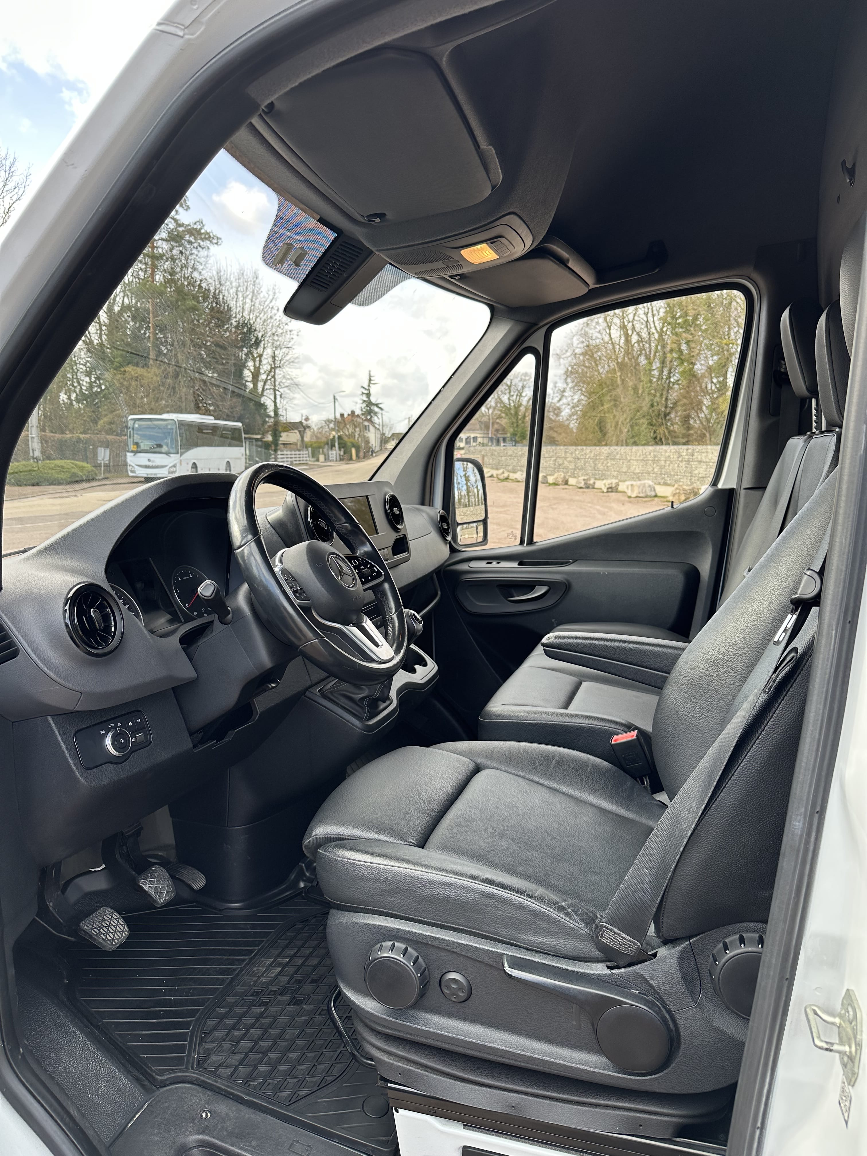 Mercedes-Benz Sprinter avec Audio Bluetooth