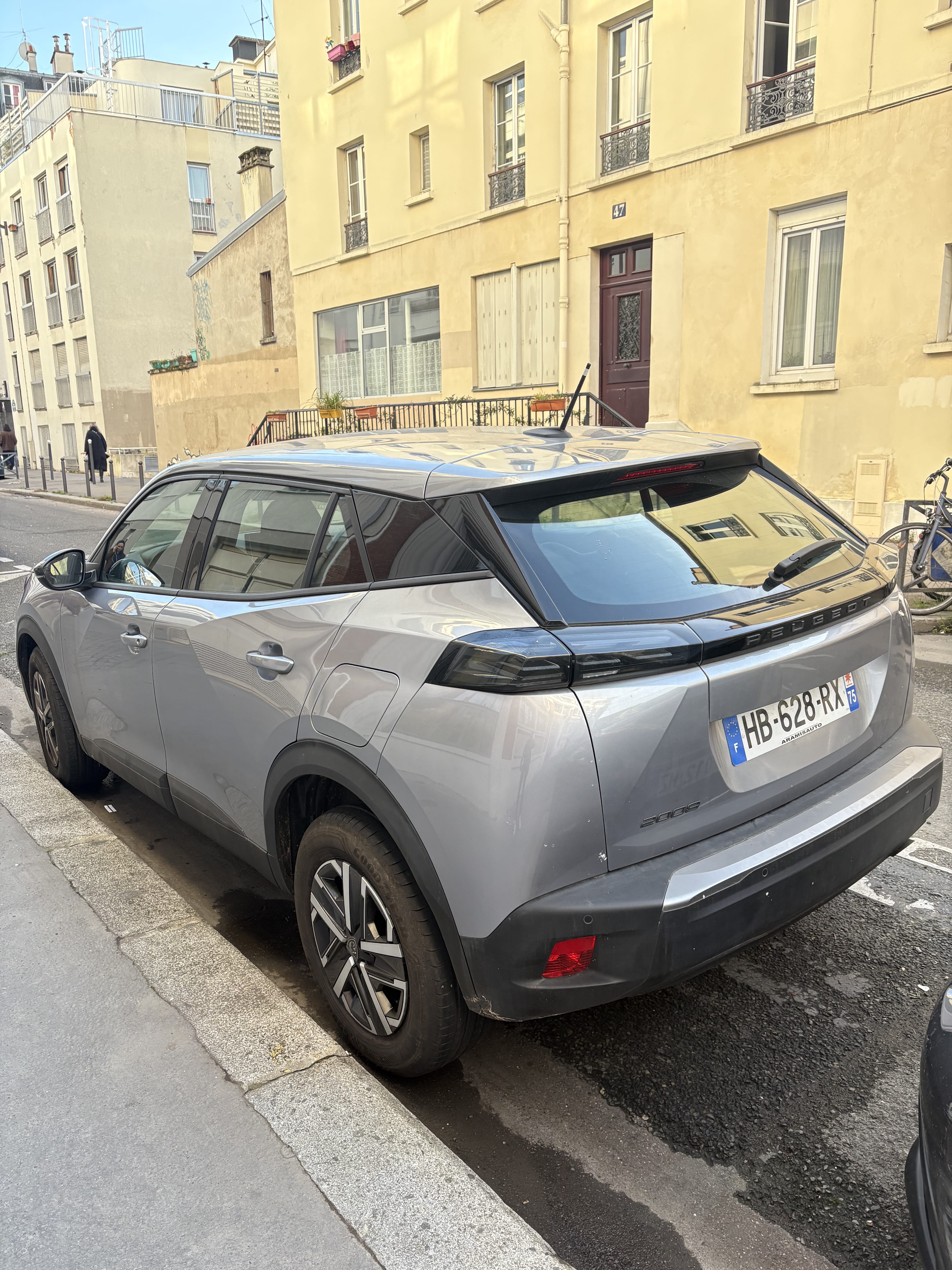 Peugeot 2008 avec GPS