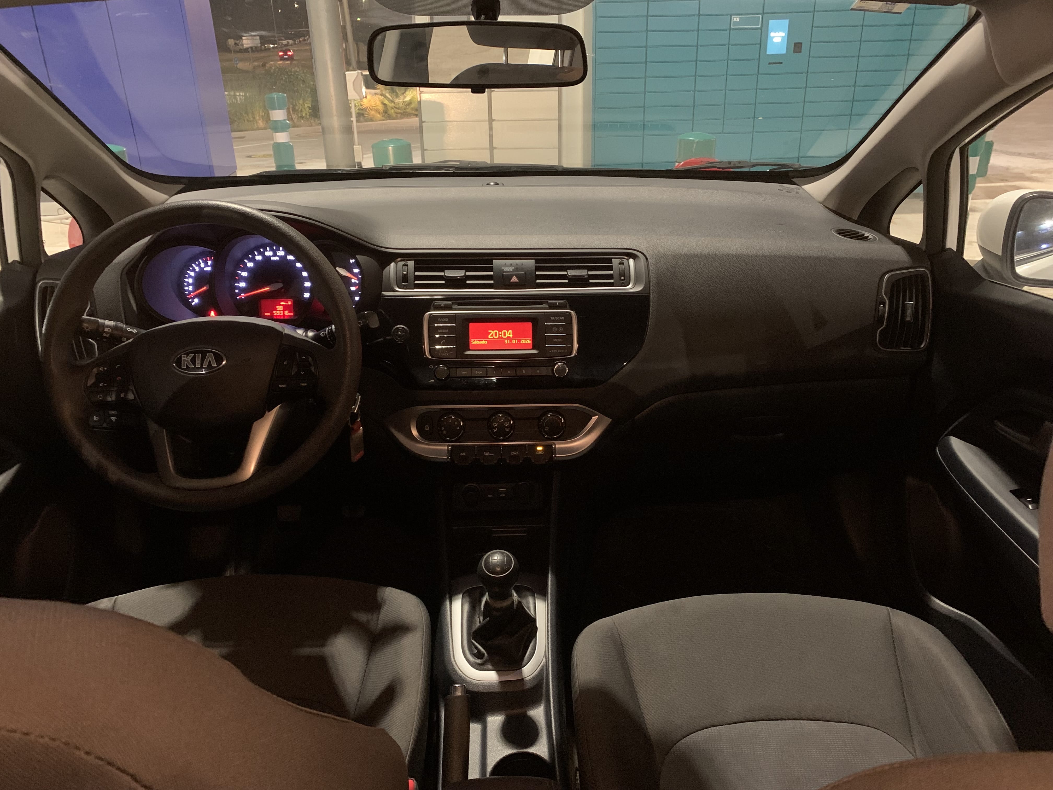 Kia Rio con Audio Bluetooth