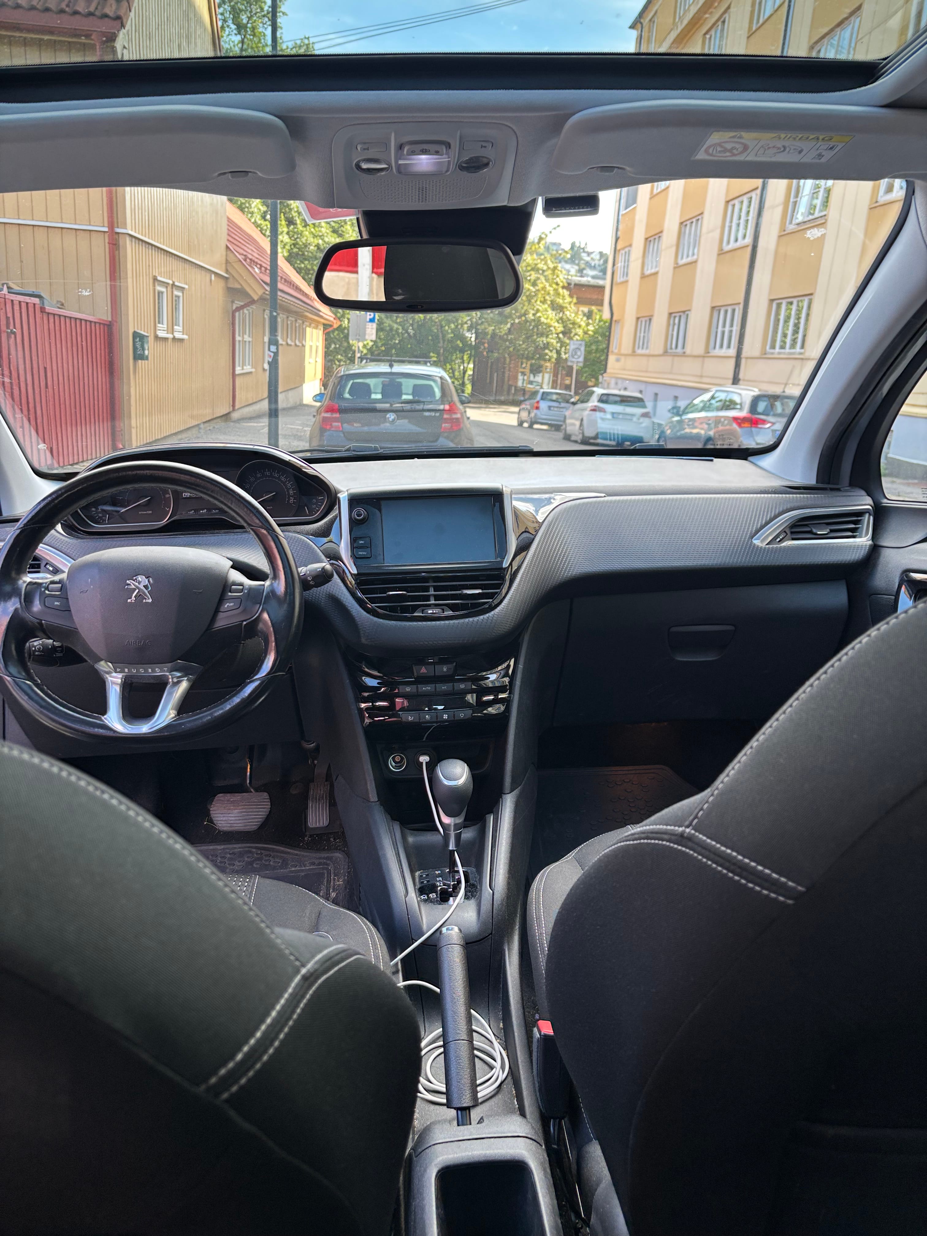 Peugeot 208 with Bluetooth audio