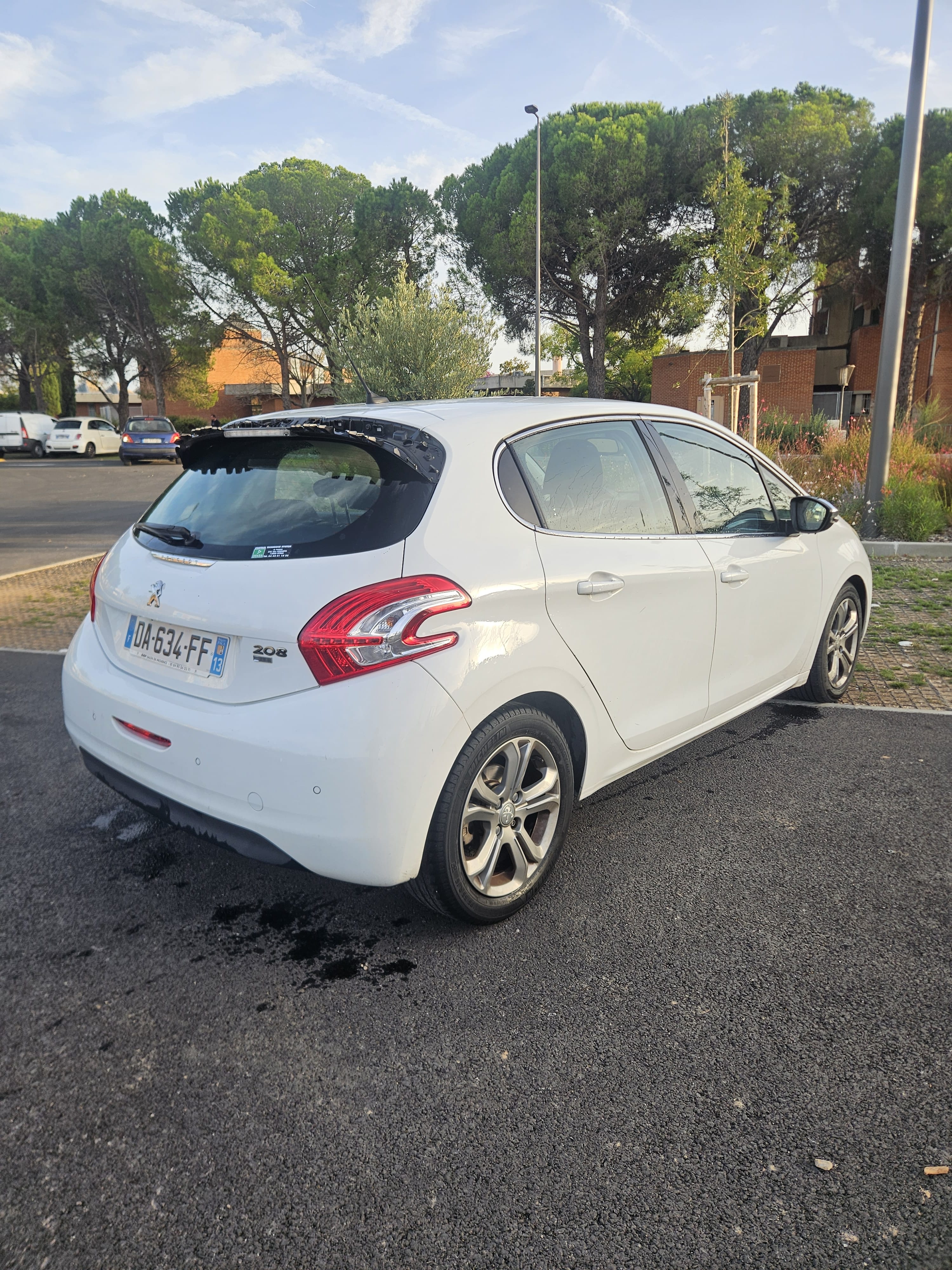 Peugeot 208 avec Climatisation