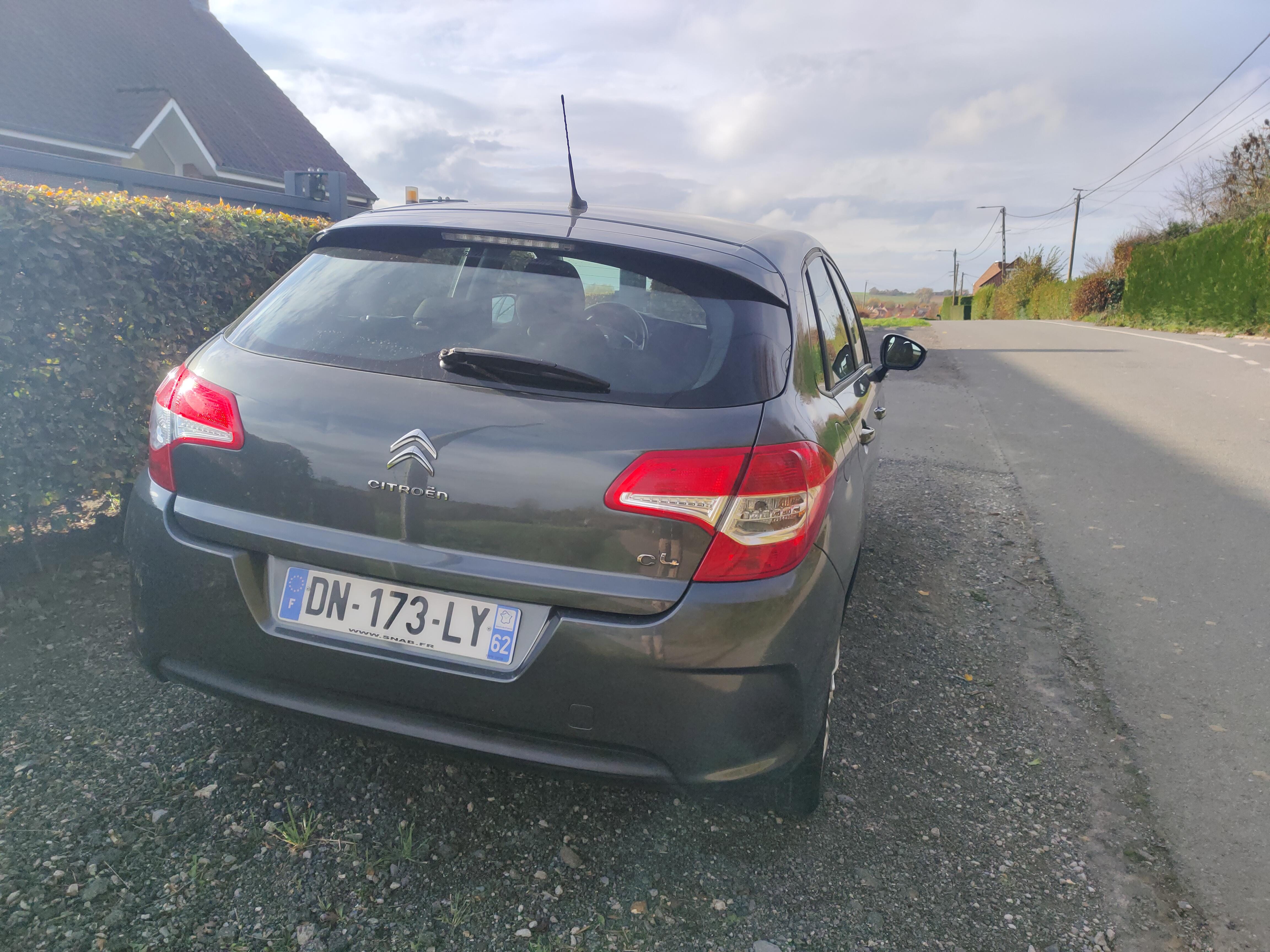 Citroen C4 avec GPS