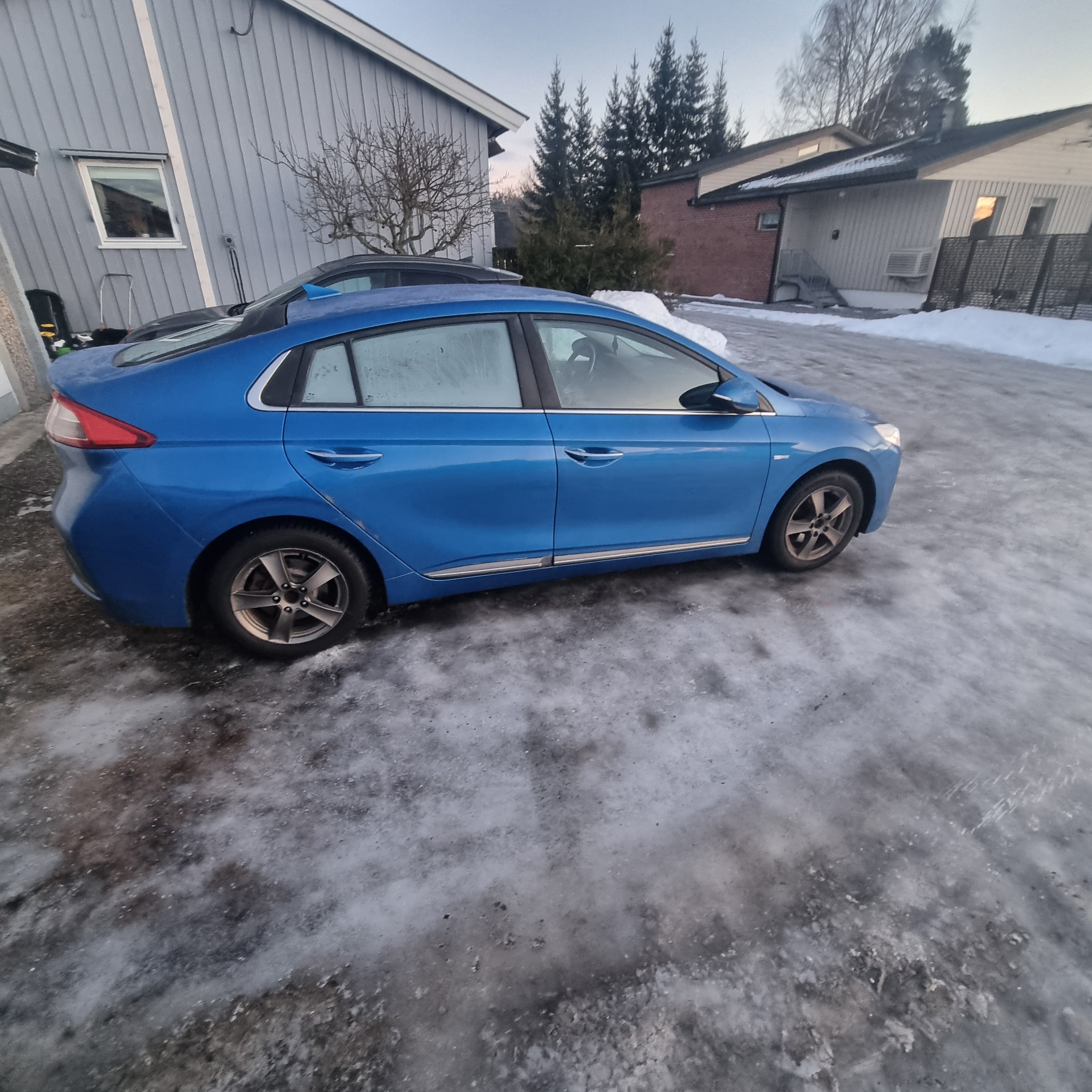 Hyundai Ioniq