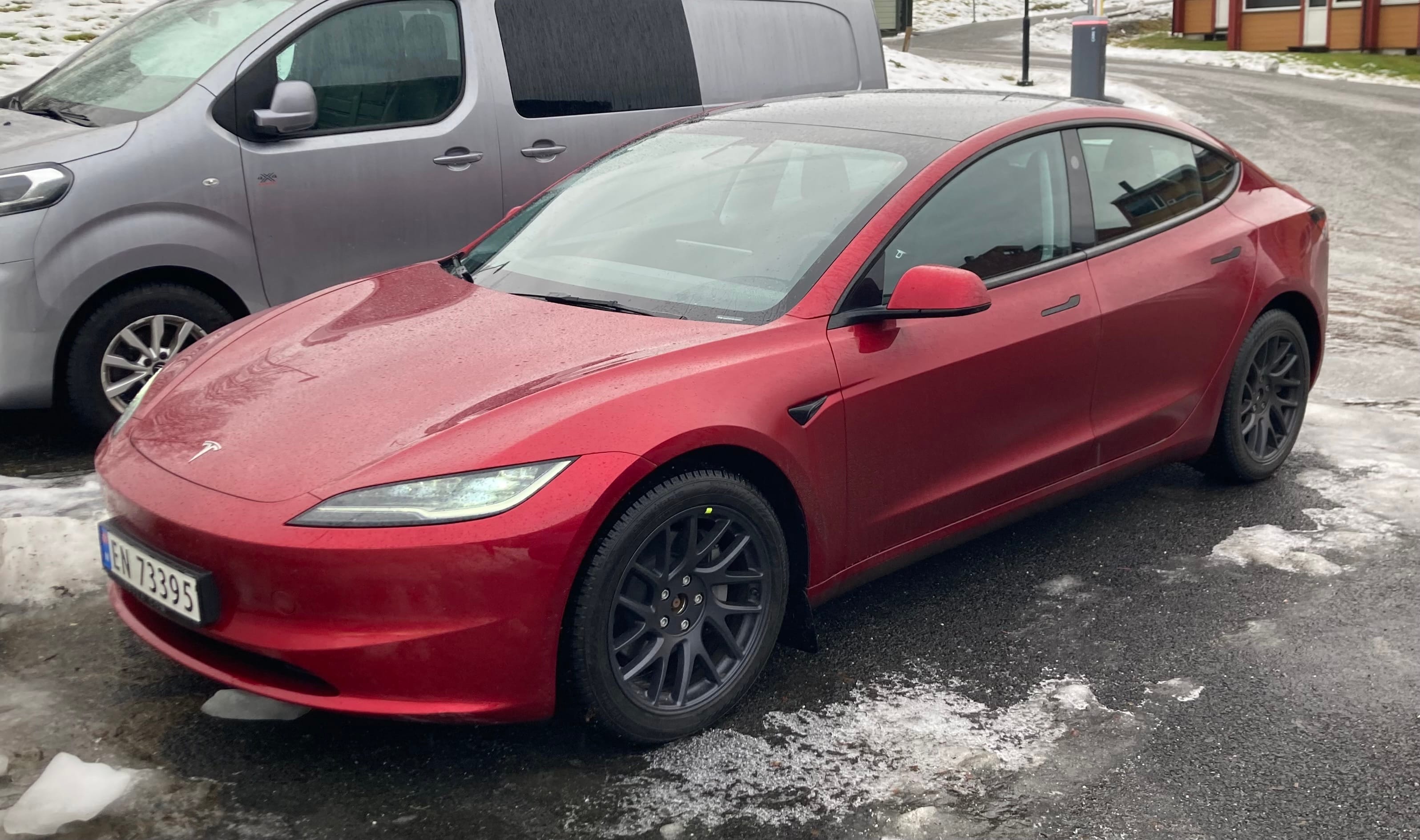 Tesla Model 3 Long Range, 2025, Elektrisk, automatisk