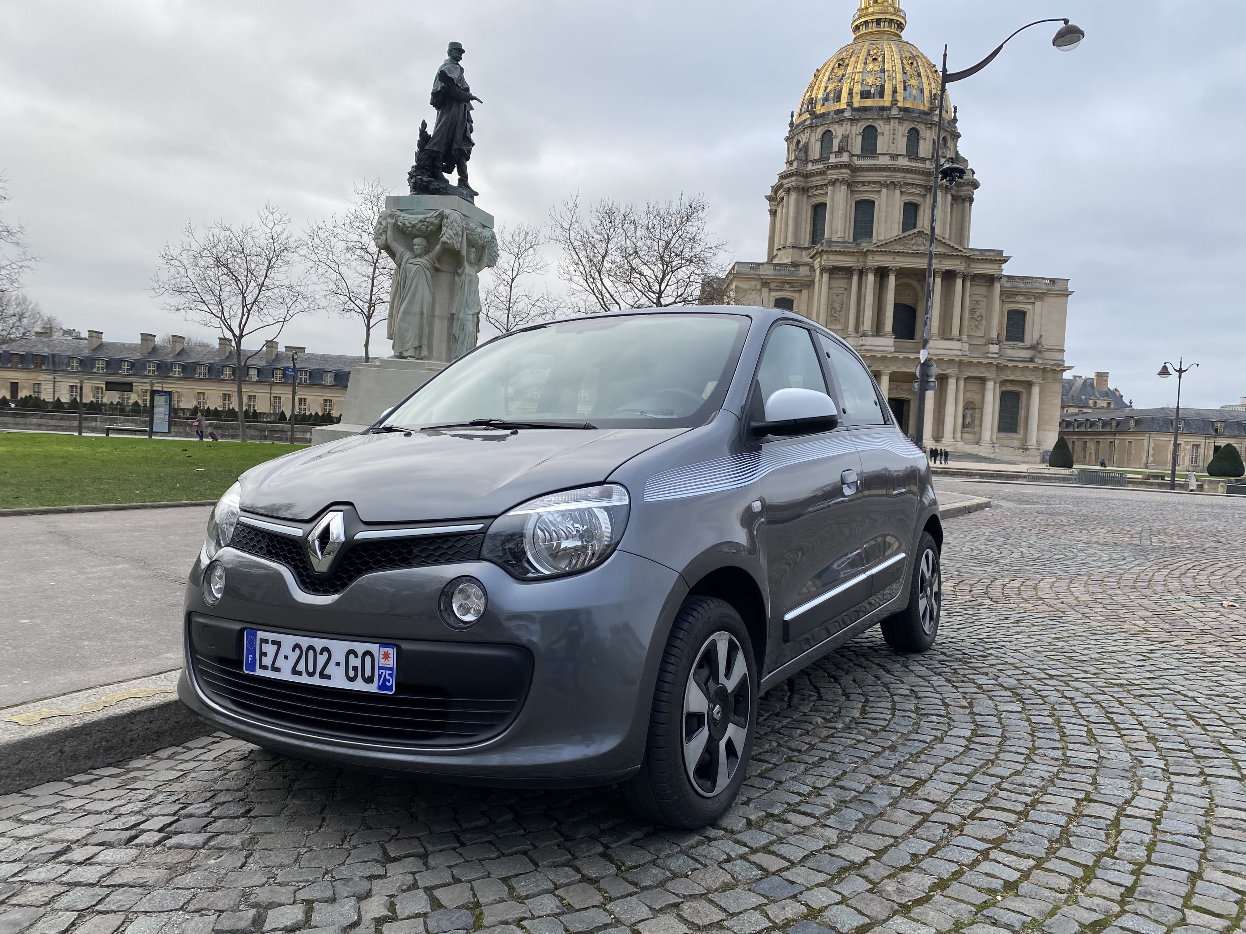 Renault Twingo /Metro ligne 7bis/ Place des Fêtes /90cv, 2018, Essence 98