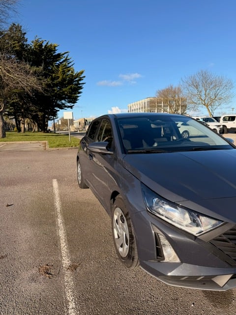 Hyundai i20 ||| 1.2 84ch Initia, 2024, Essence 95