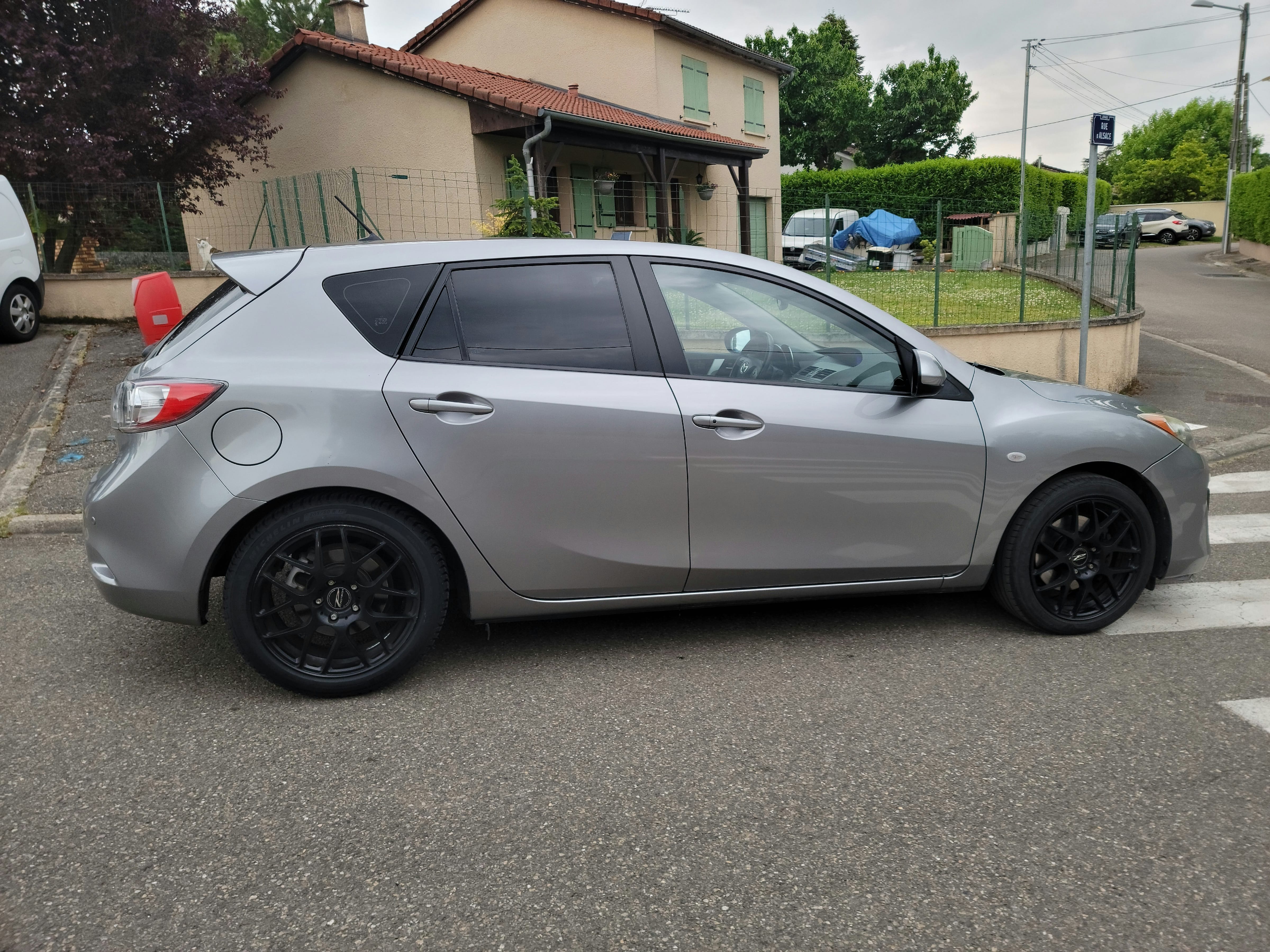 Mazda 3 avec Climatisation