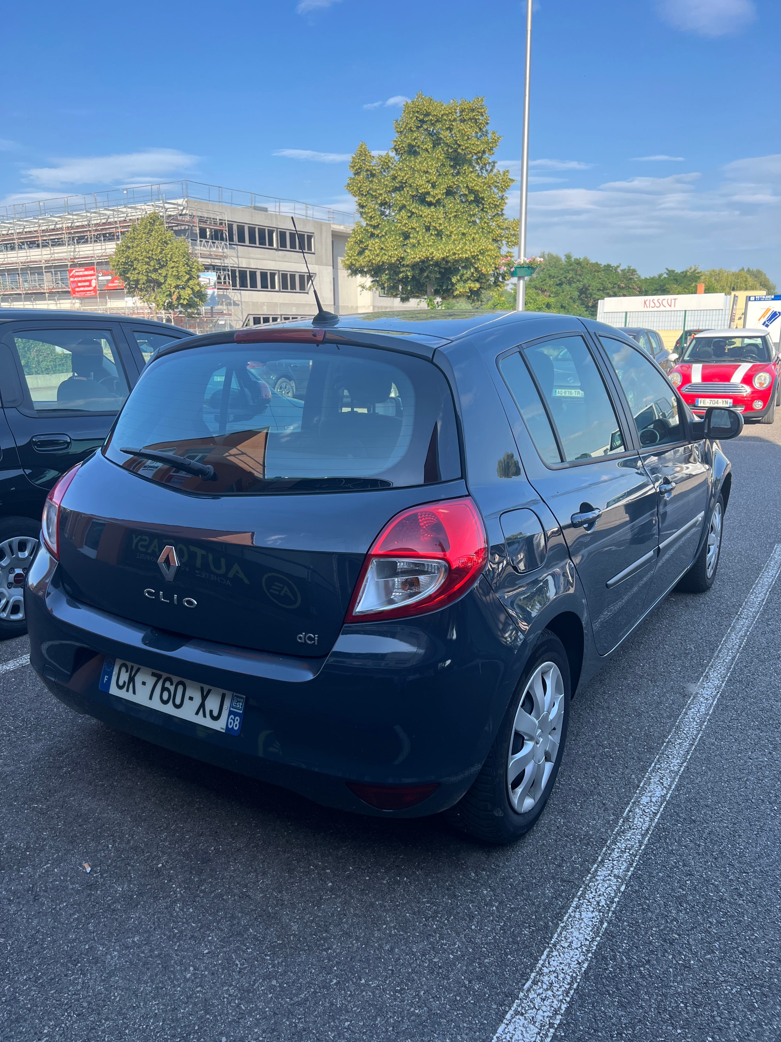 Renault Clio avec Siège bébé