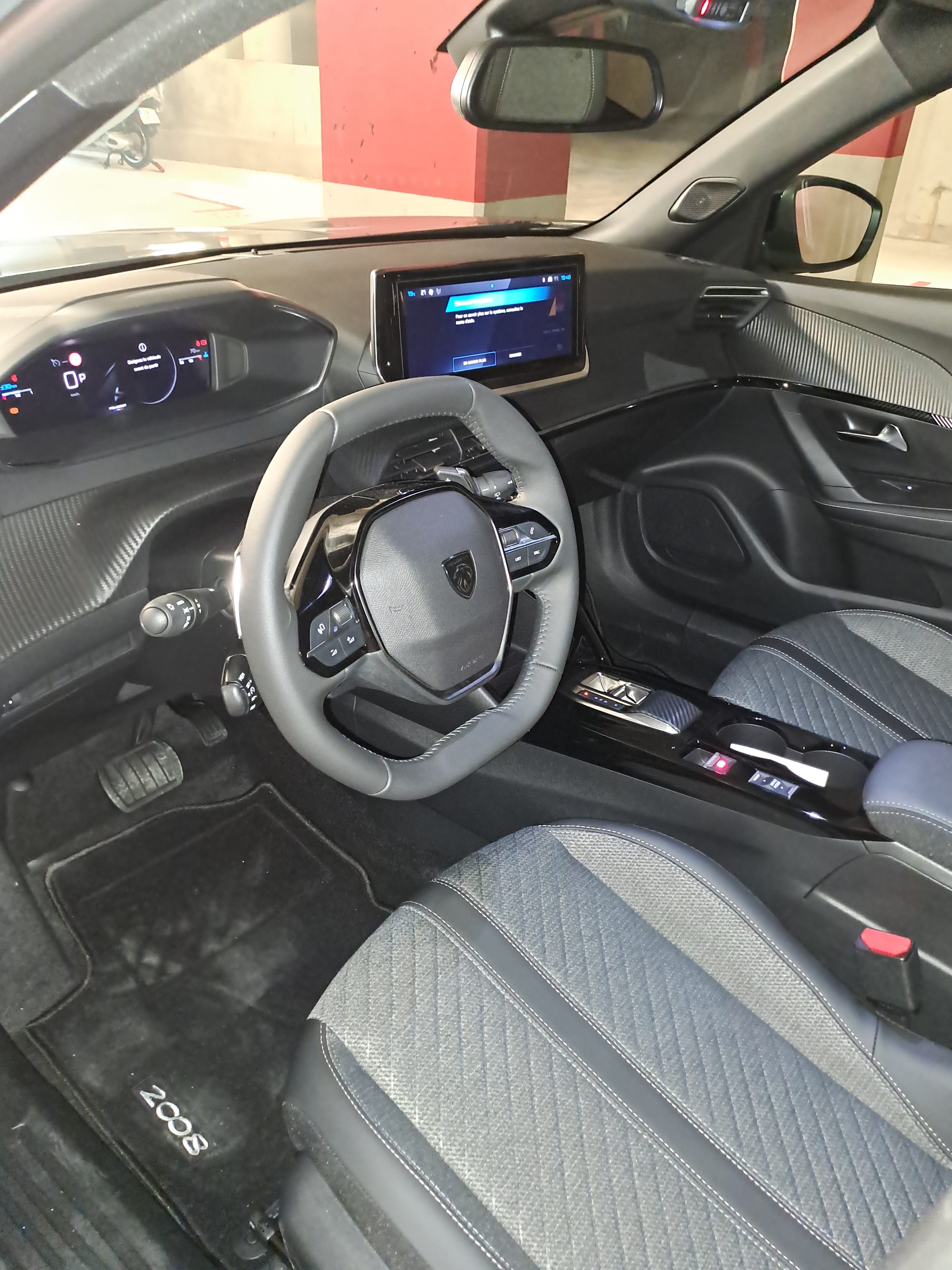 Peugeot 2008 Essence avec Audio Bluetooth