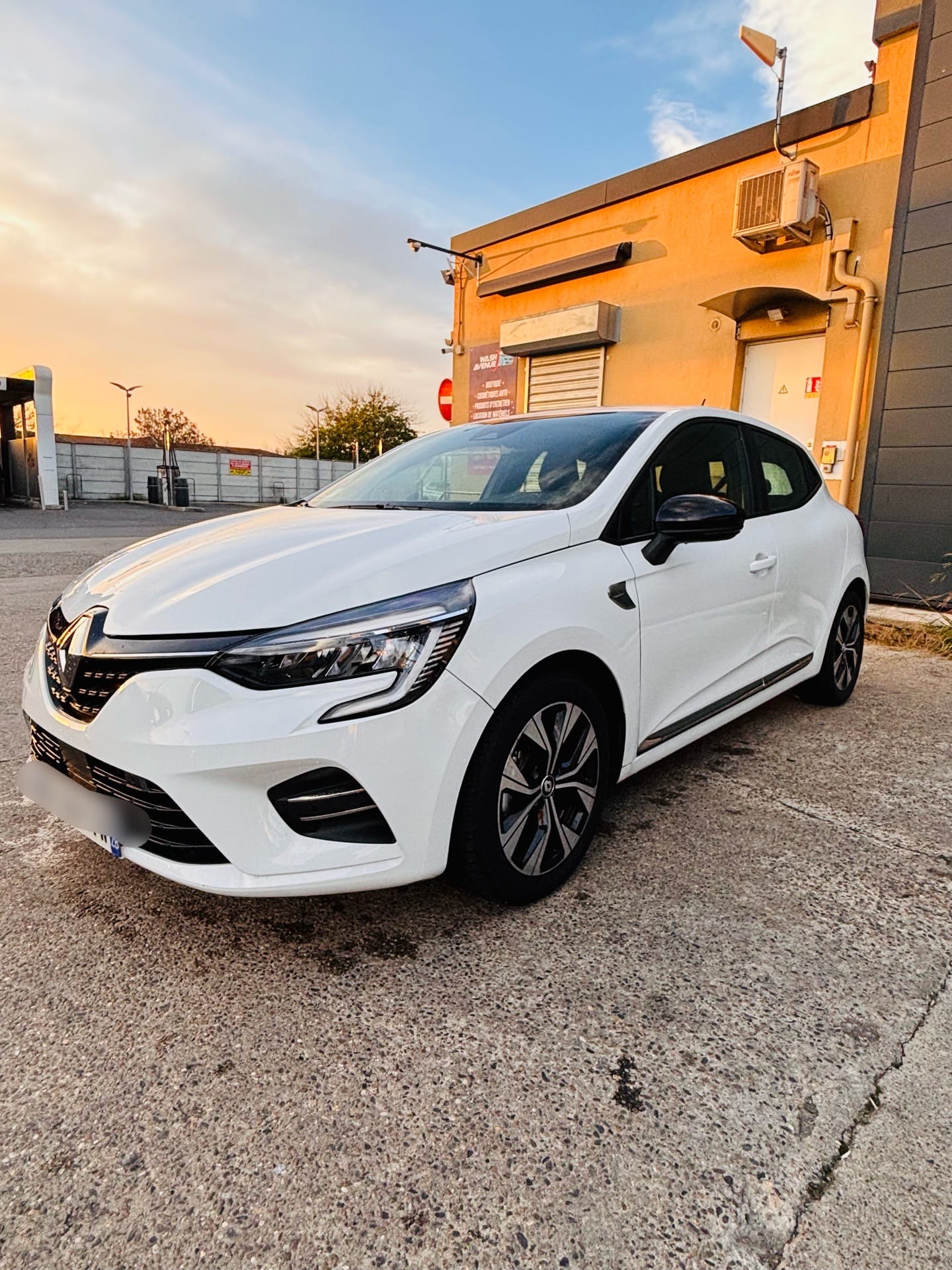 Renault Clio Boîte auto , hybride, 2022, Essence 95 / Elektro (Hybrid), Automatik