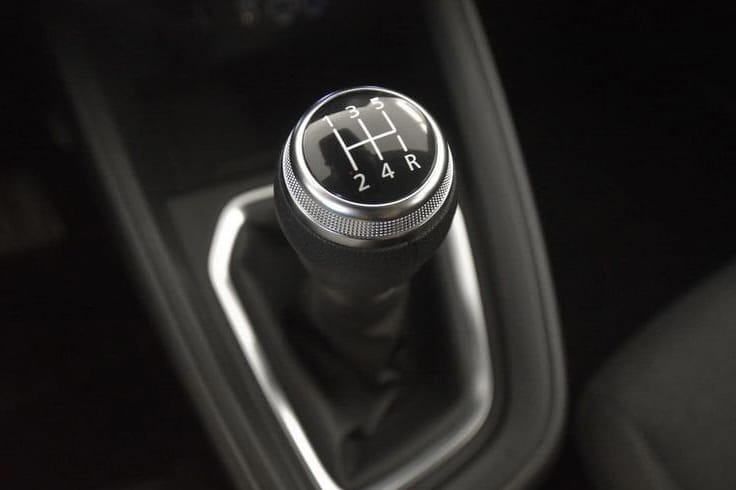 Renault Clio Business Edition (mit Navi) - Neukölln mit Audio-/iPod-Zugang