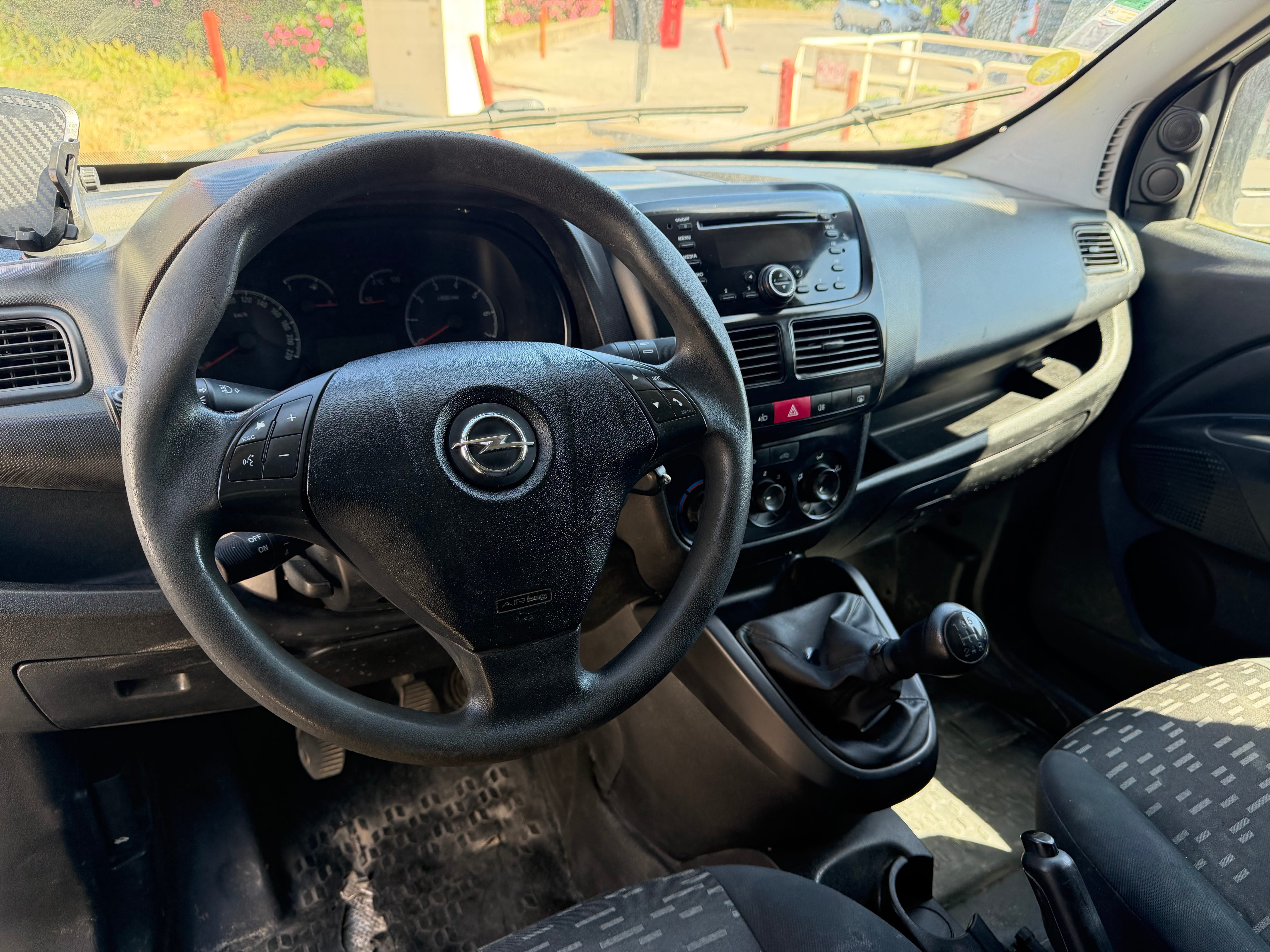 Opel Combo avec Audio Bluetooth