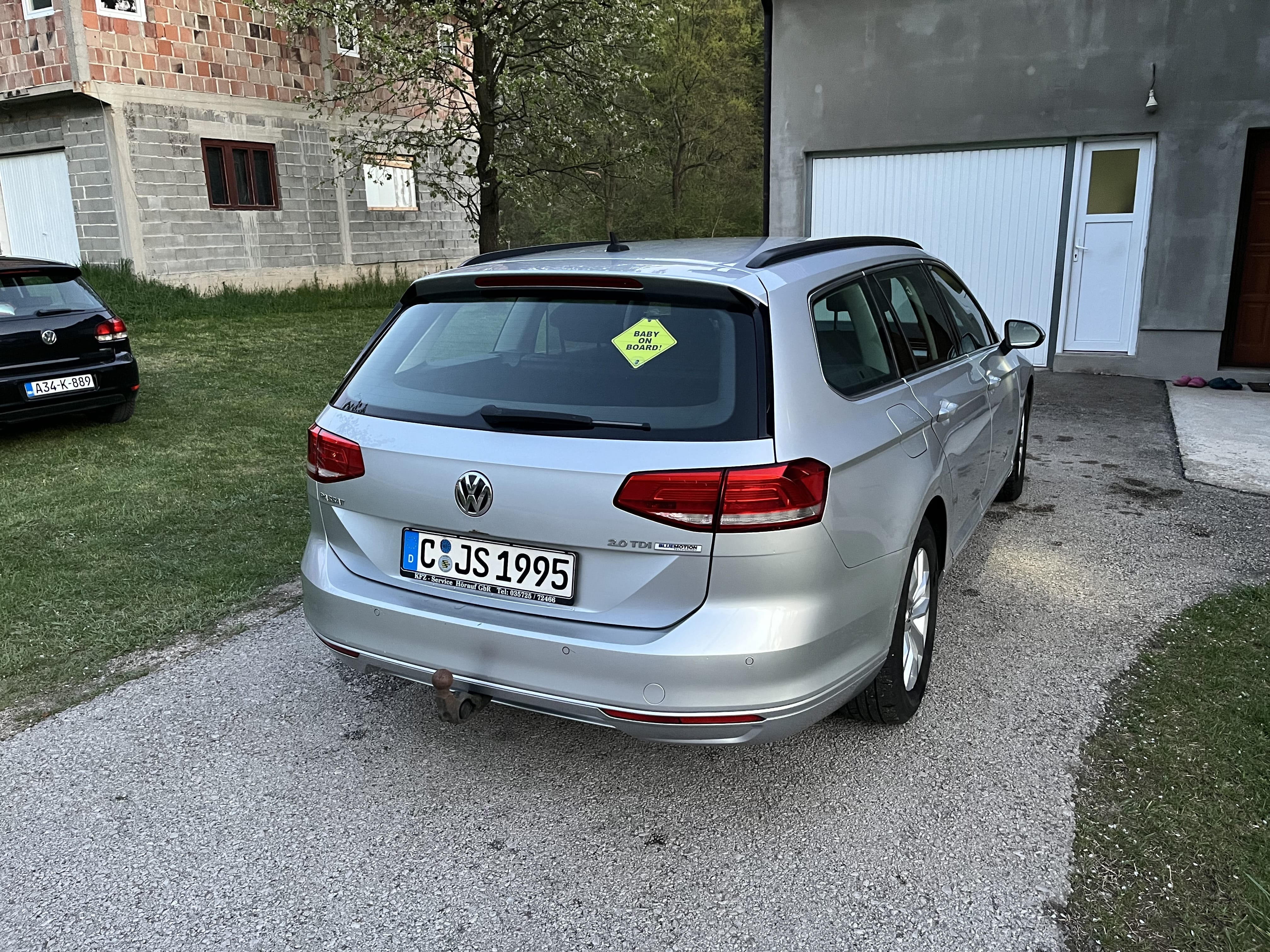 Volkswagen Passat mit Navigationsgerät