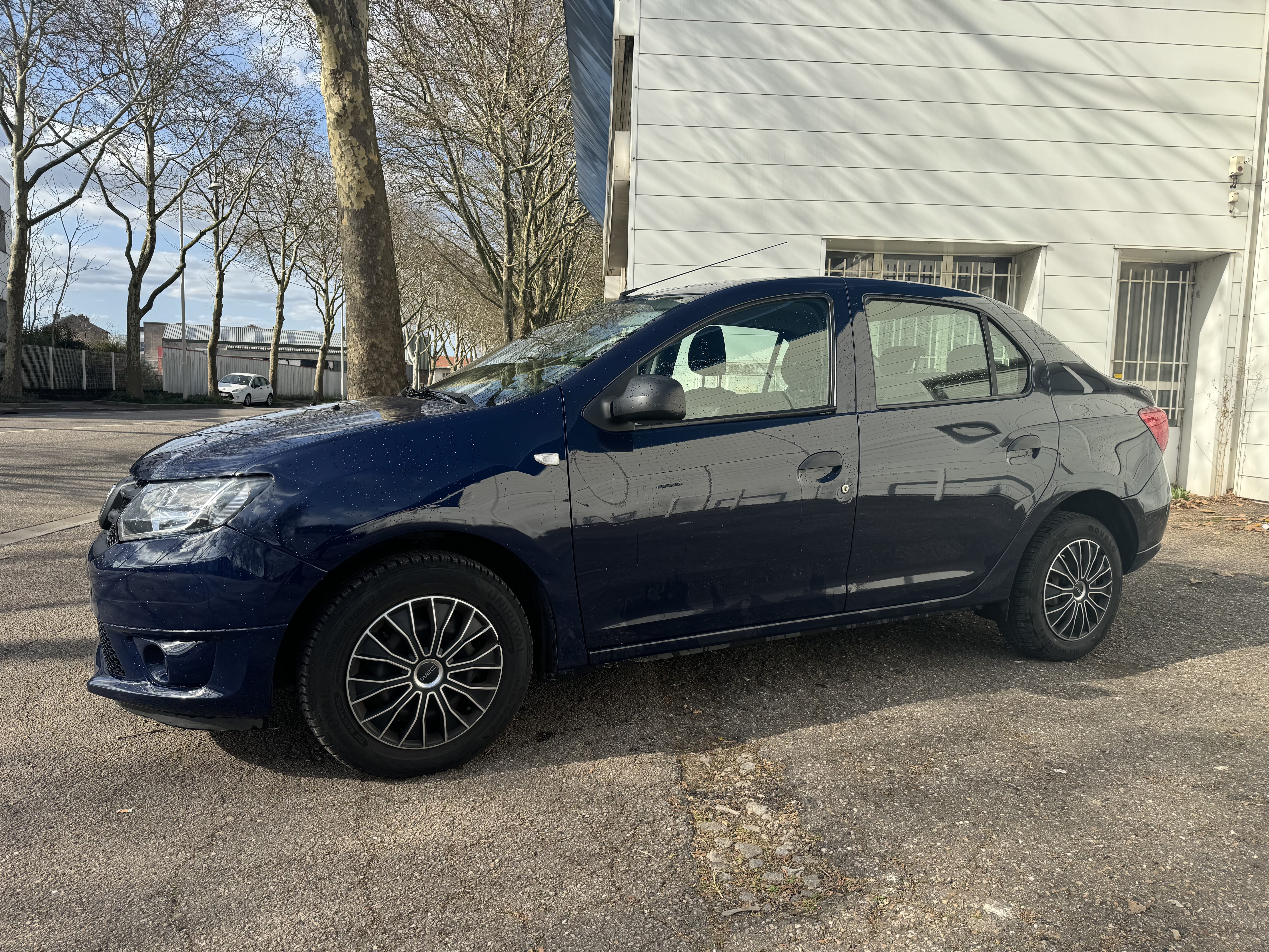 Dacia Logan, 2013, Essence 95