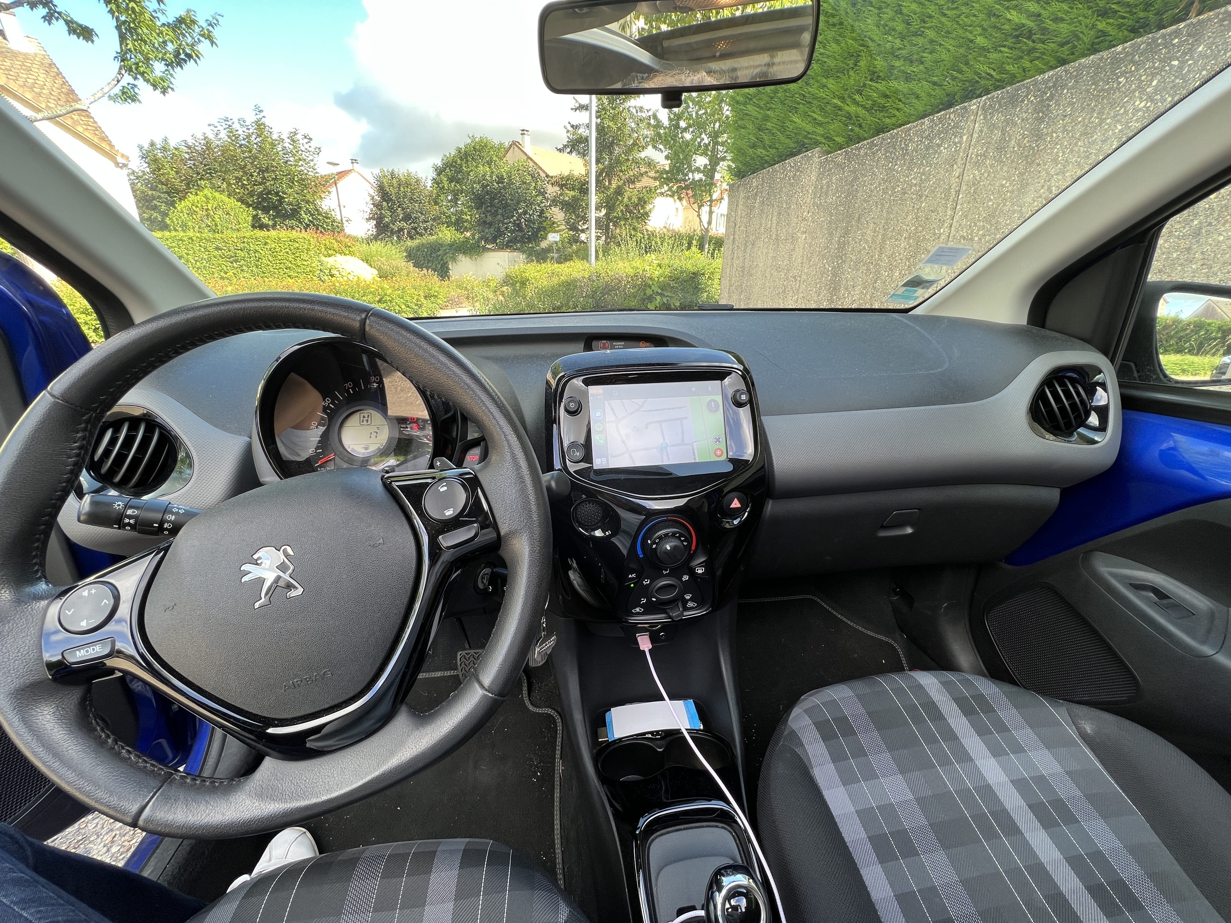 Peugeot 108 avec Apple CarPlay