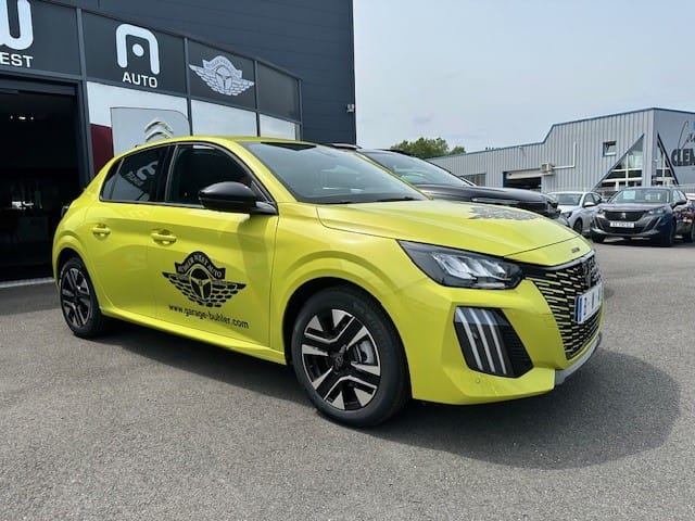 Peugeot 208 1.2 PureTech 100ch S&S Allure avec Climatisation