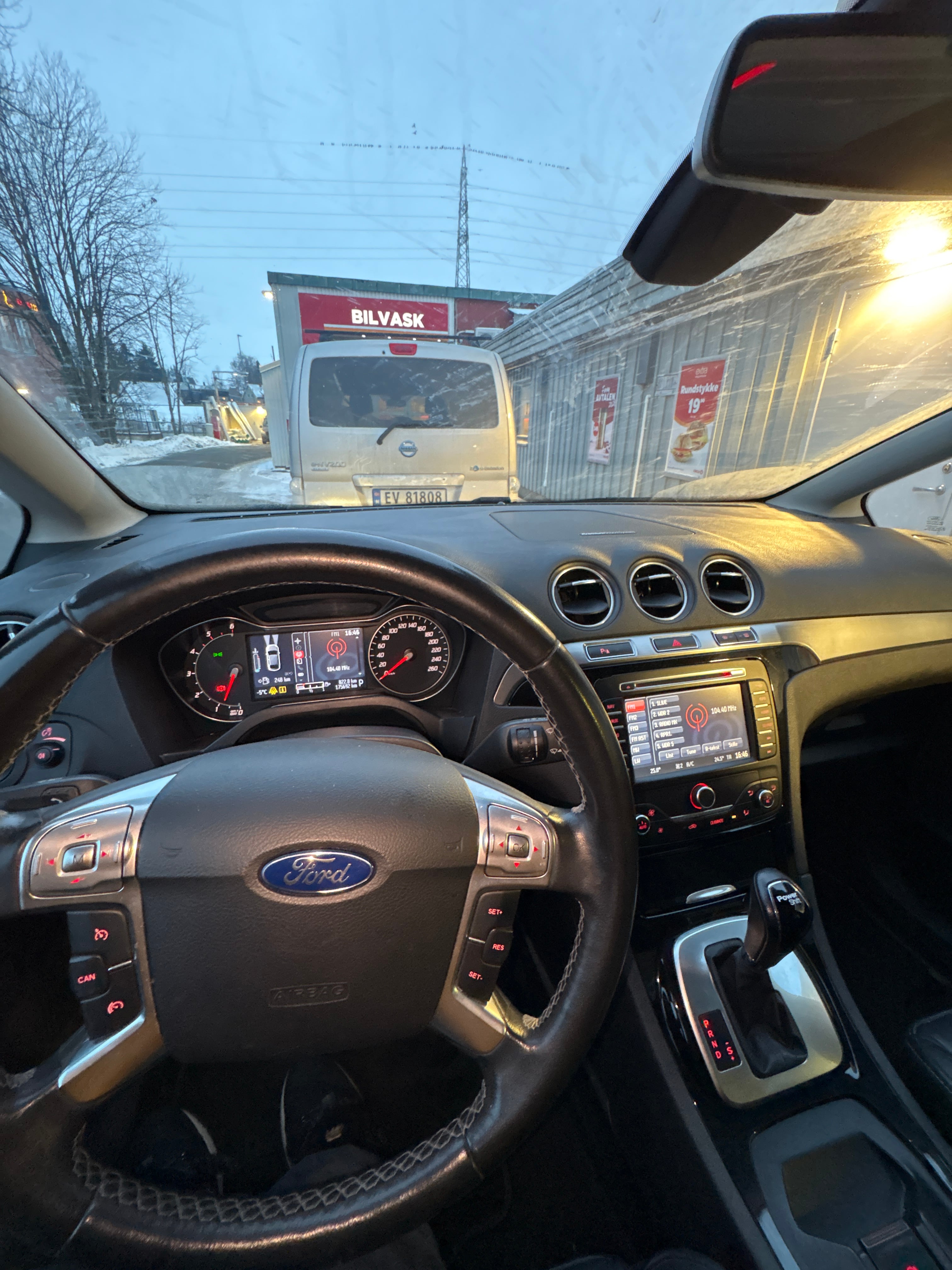 Ford S-Max med Cruisekontroll