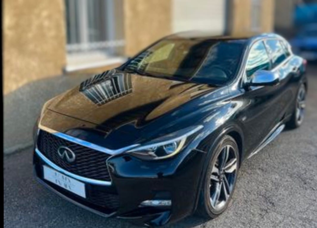 Infiniti Q30, 2017, Essence 95