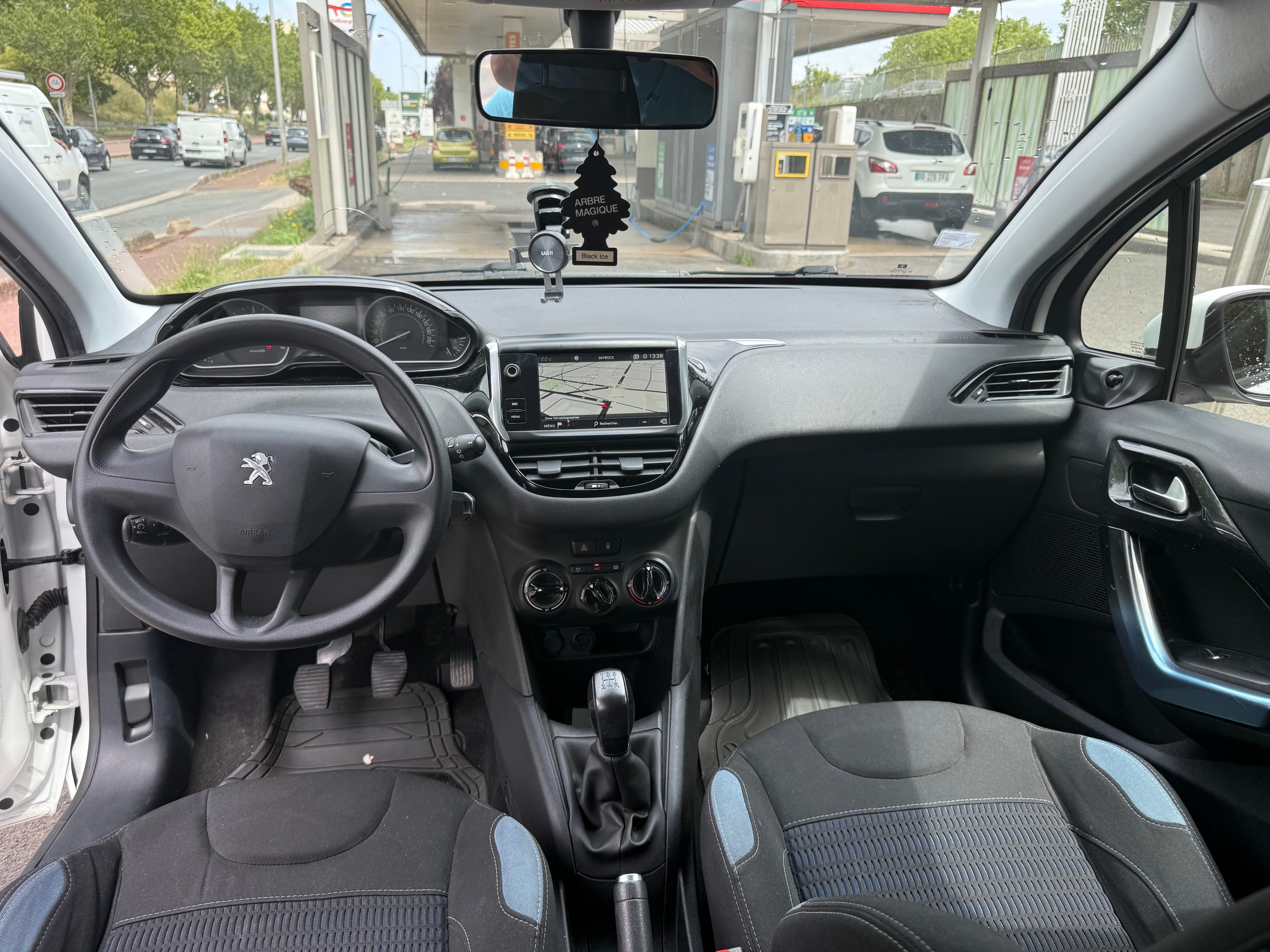 Peugeot 208 avec Régulateur de vitesse