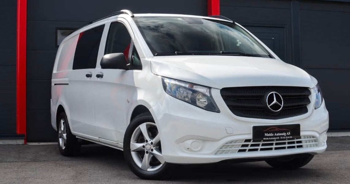 Mercedes-Benz Vito 4MATIC with Backup camera