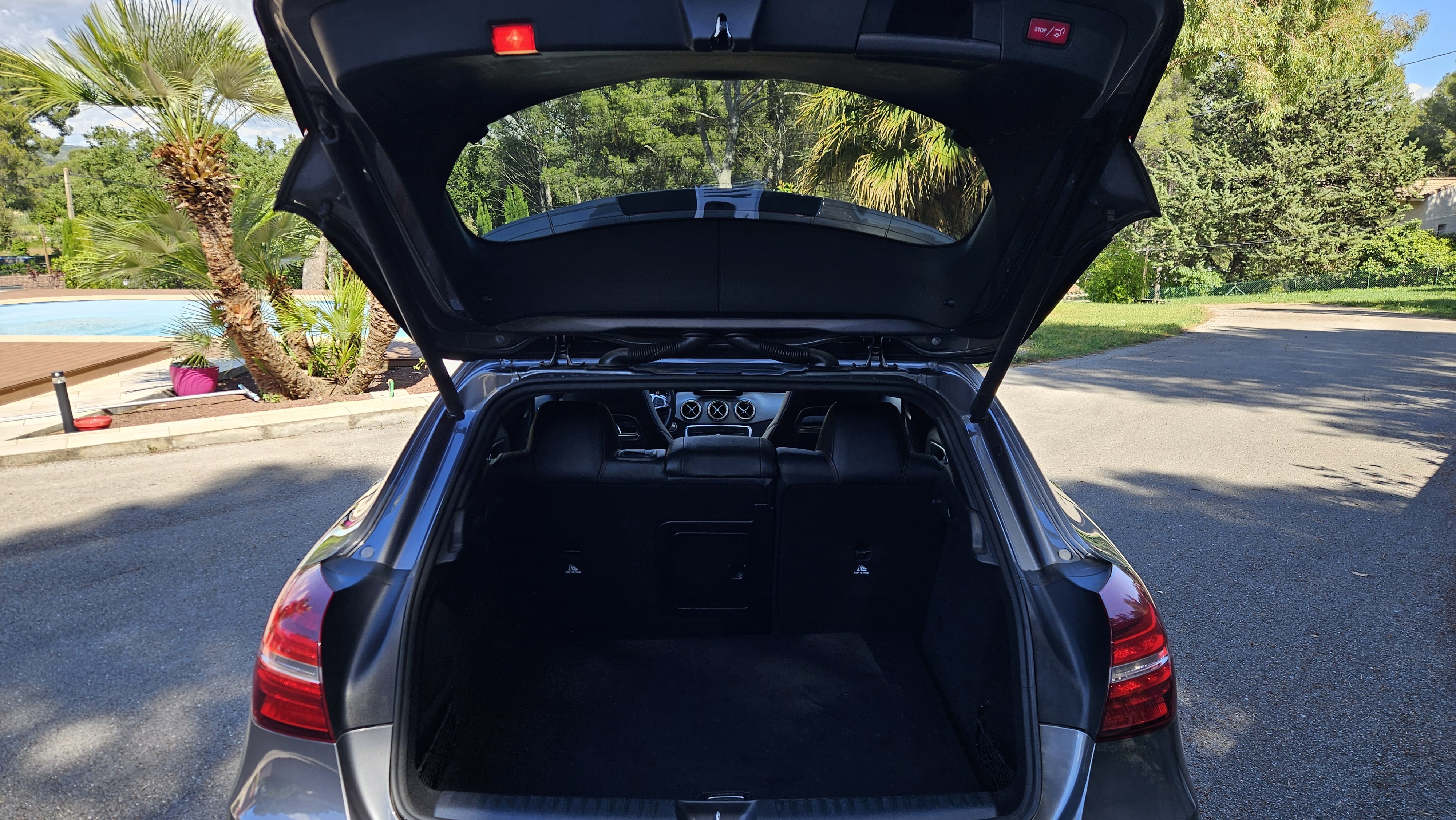 Mercedes-Benz GLA 200 avec Apple CarPlay