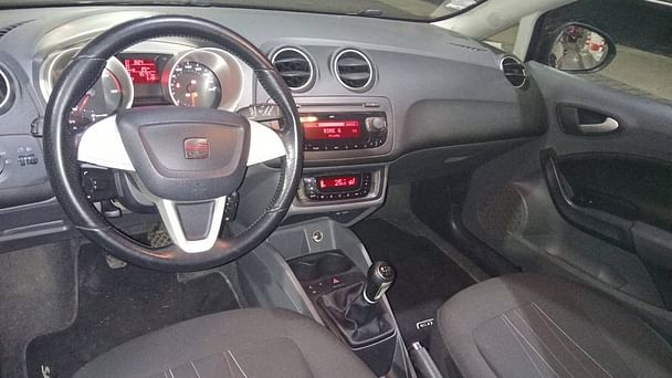 Seat Ibiza avec Chaines