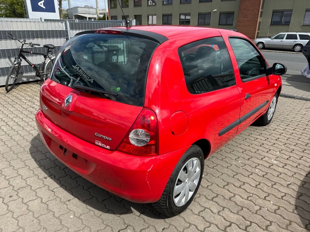 Renault Clio Campus (CF) mit Audio-/iPod-Zugang