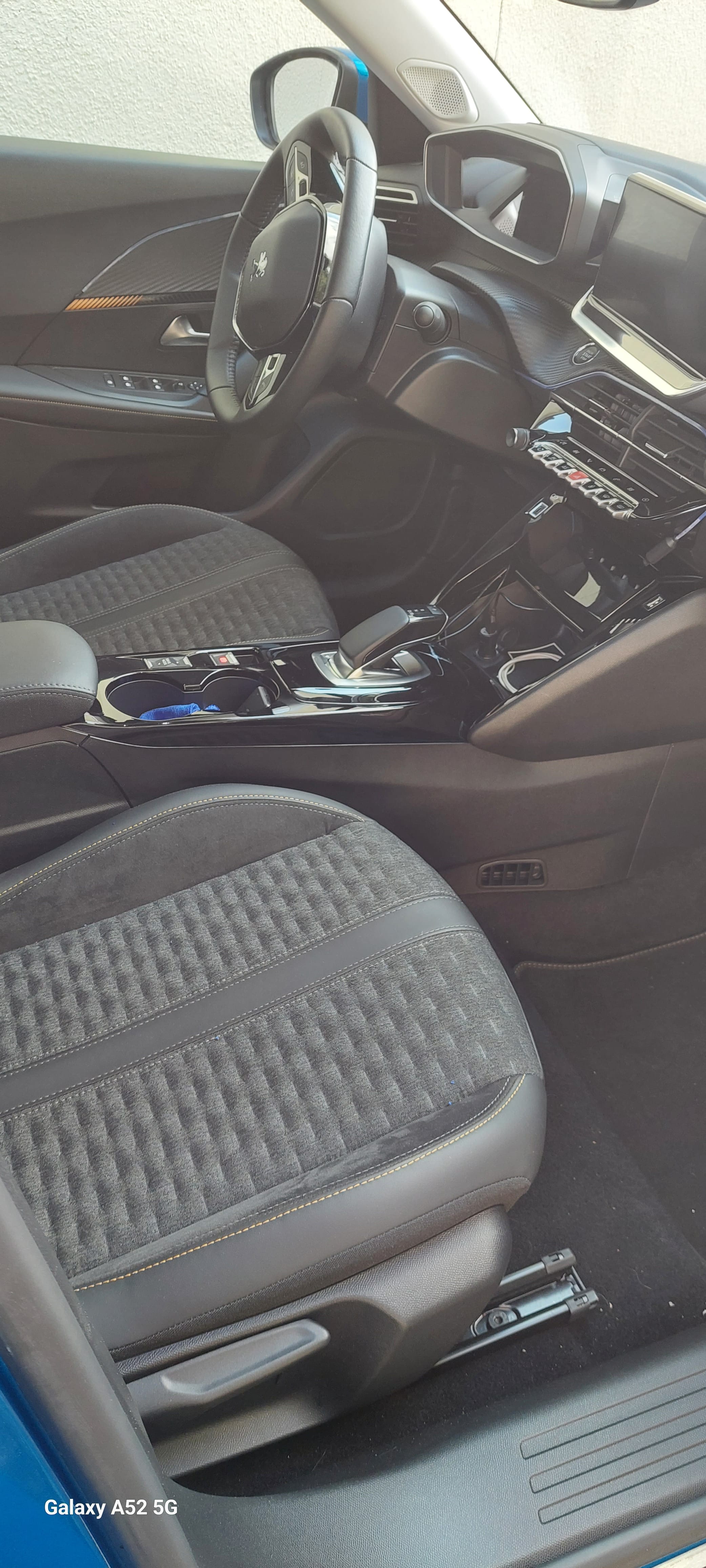 Peugeot 2008 50Kw avec Régulateur de vitesse