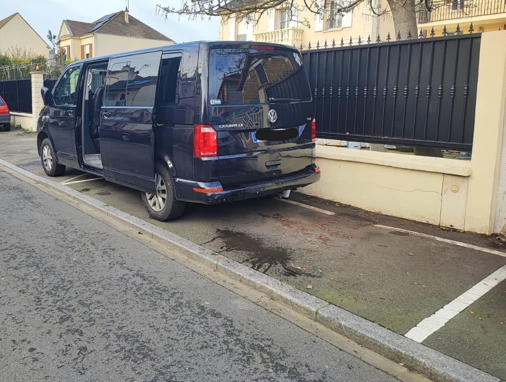 Volkswagen Caravelle avec GPS