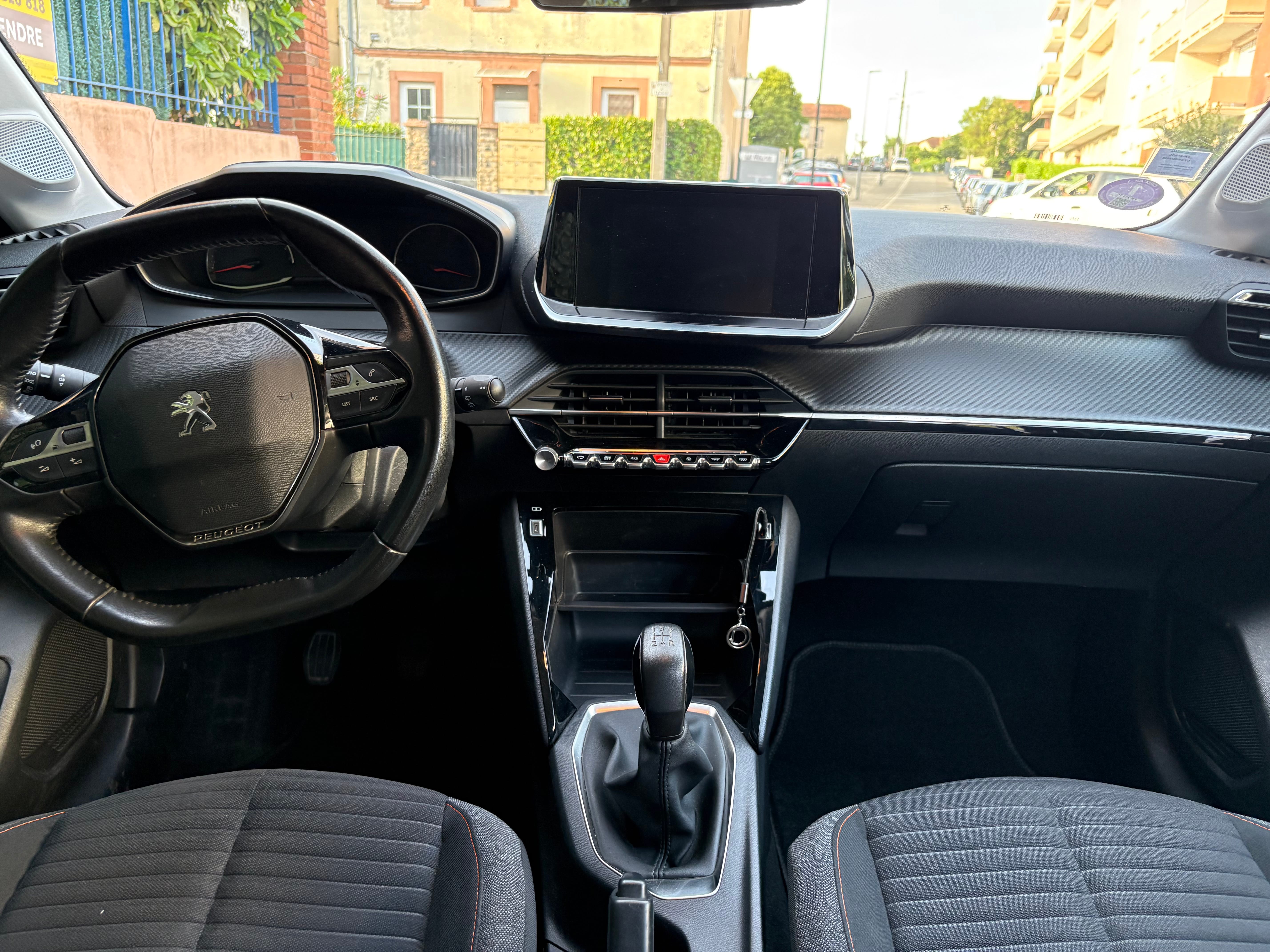 Peugeot 208 met Cruise control