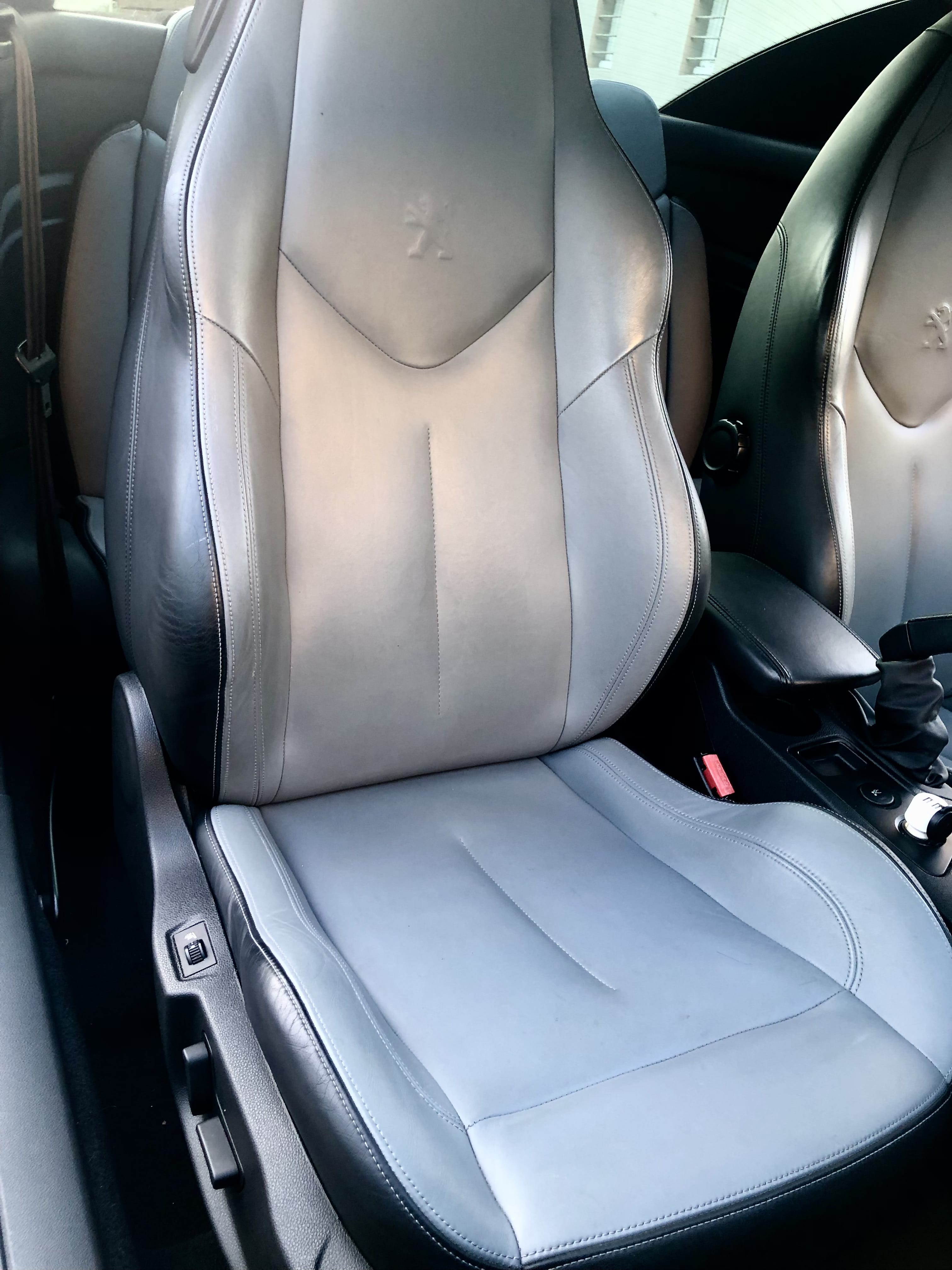 Peugeot RCZ avec GPS