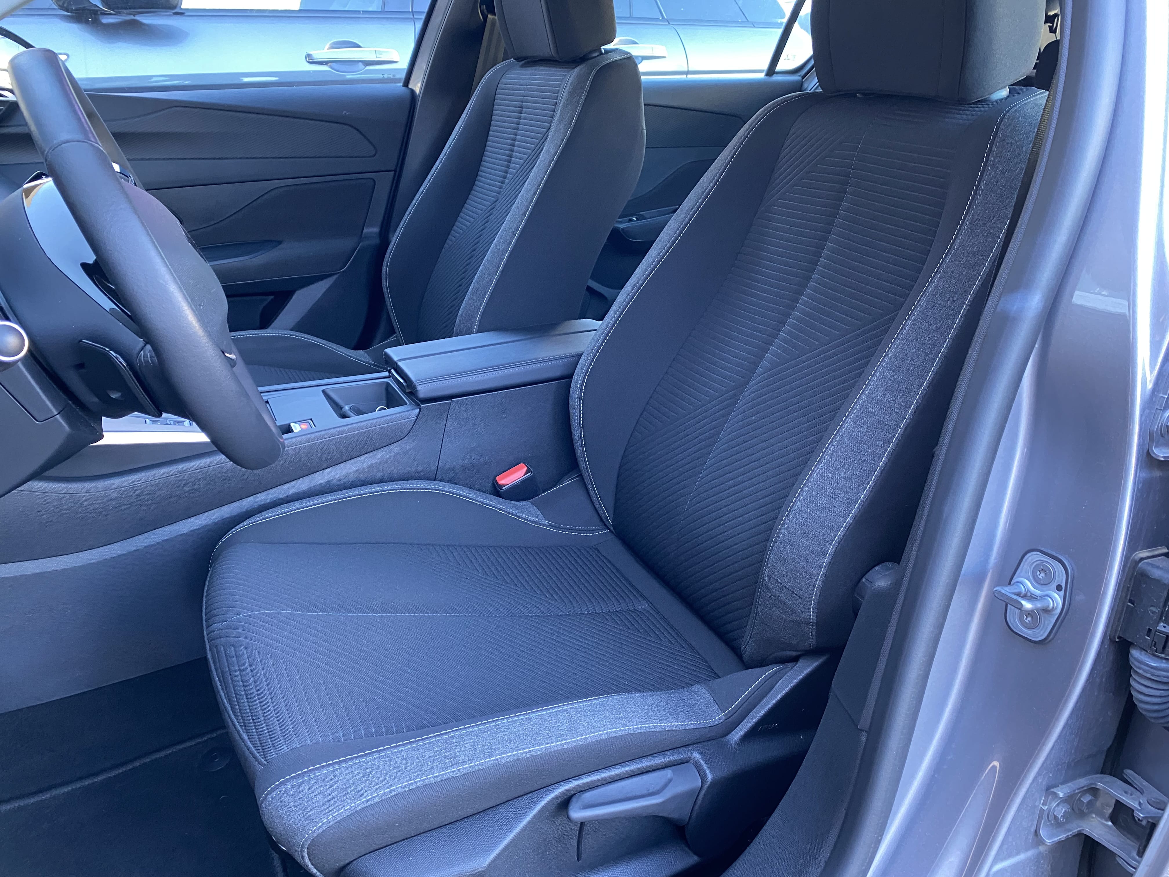 Peugeot 308 ACTIVE 130CV EAT8 avec Audio Bluetooth