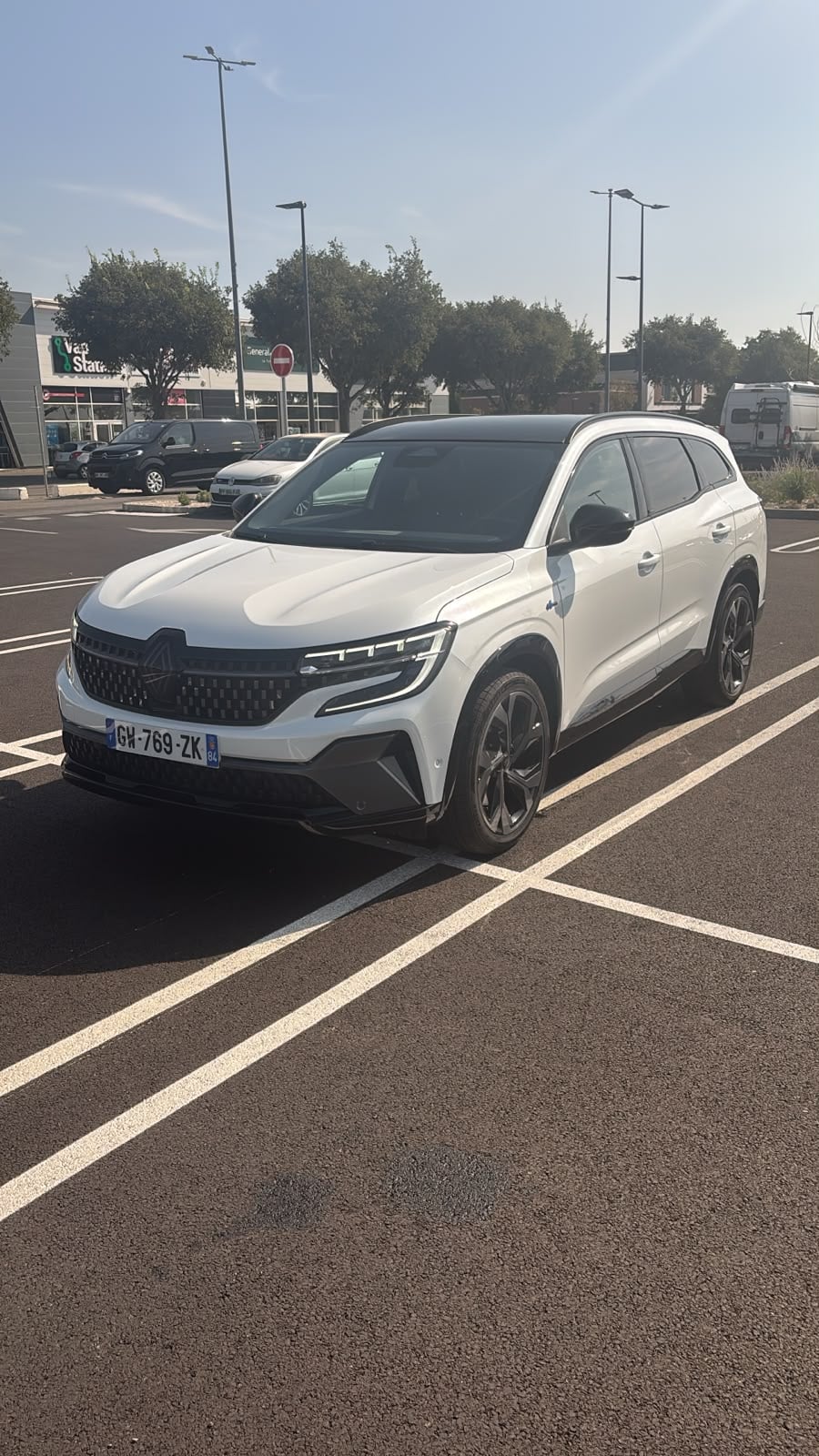 Renault Espace, 2024, Essence 95 / Électrique (hybride), automatique, 7 places