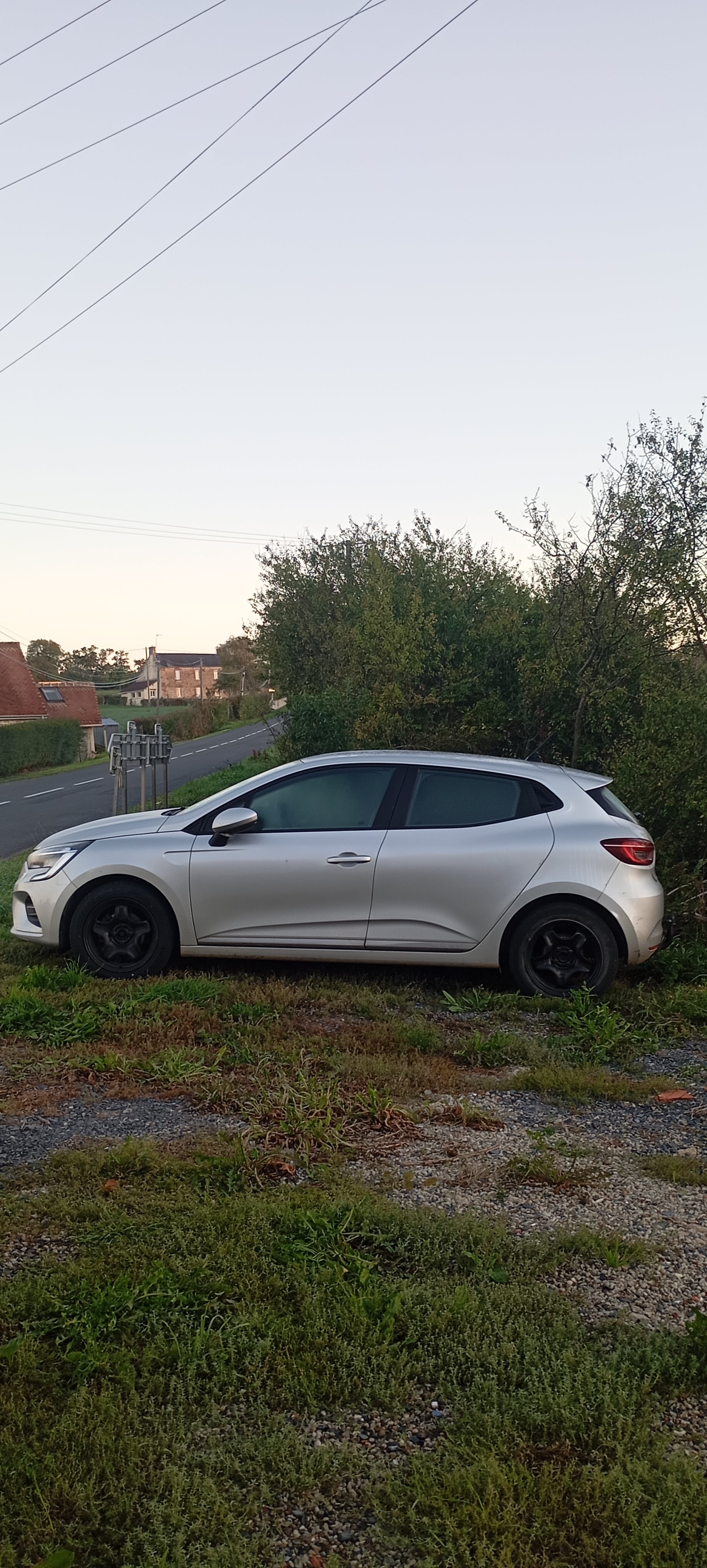 Renault Clio 5- 100cv 1L tce avec Climatisation