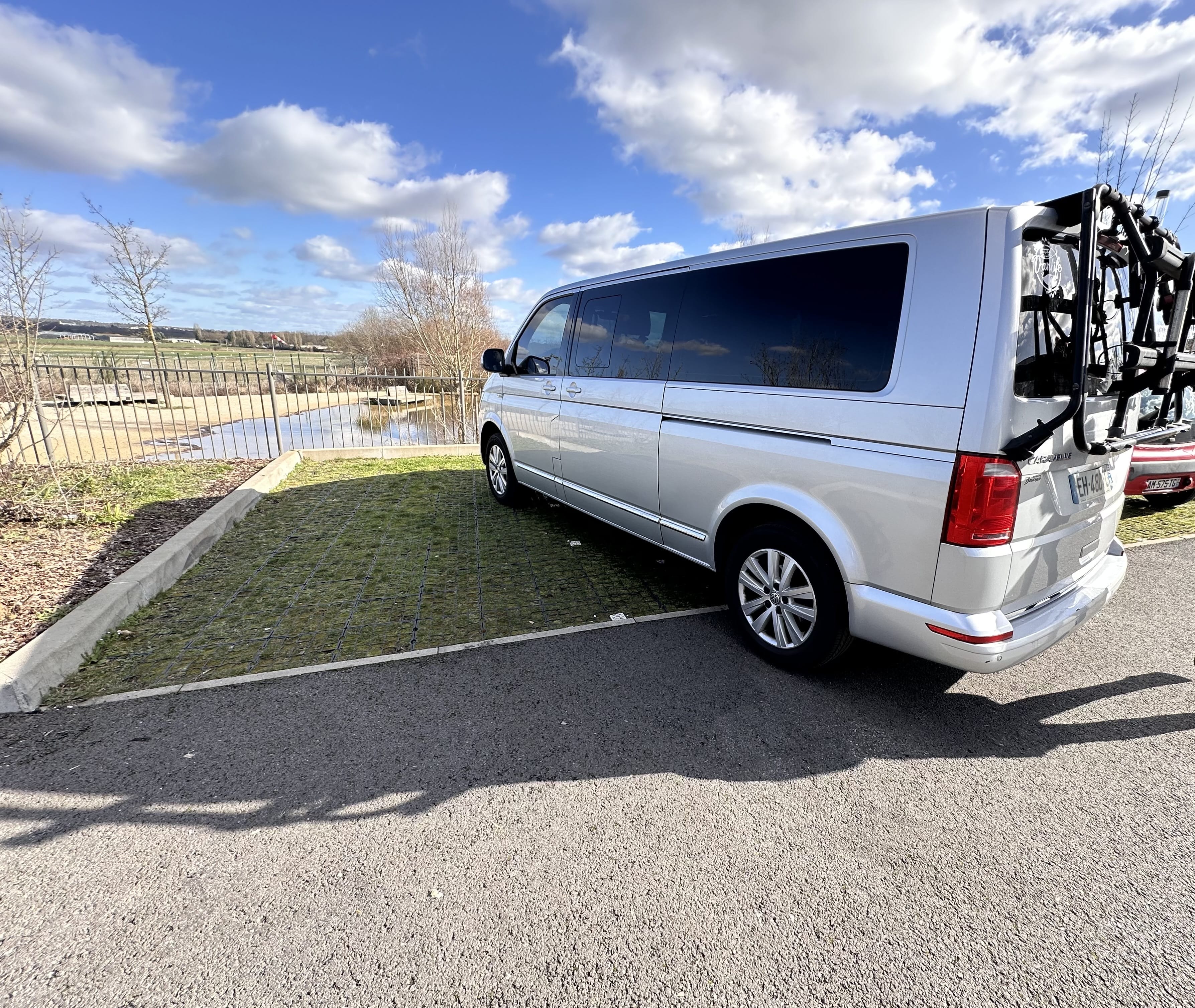 Volkswagen Caravelle avec Climatisation