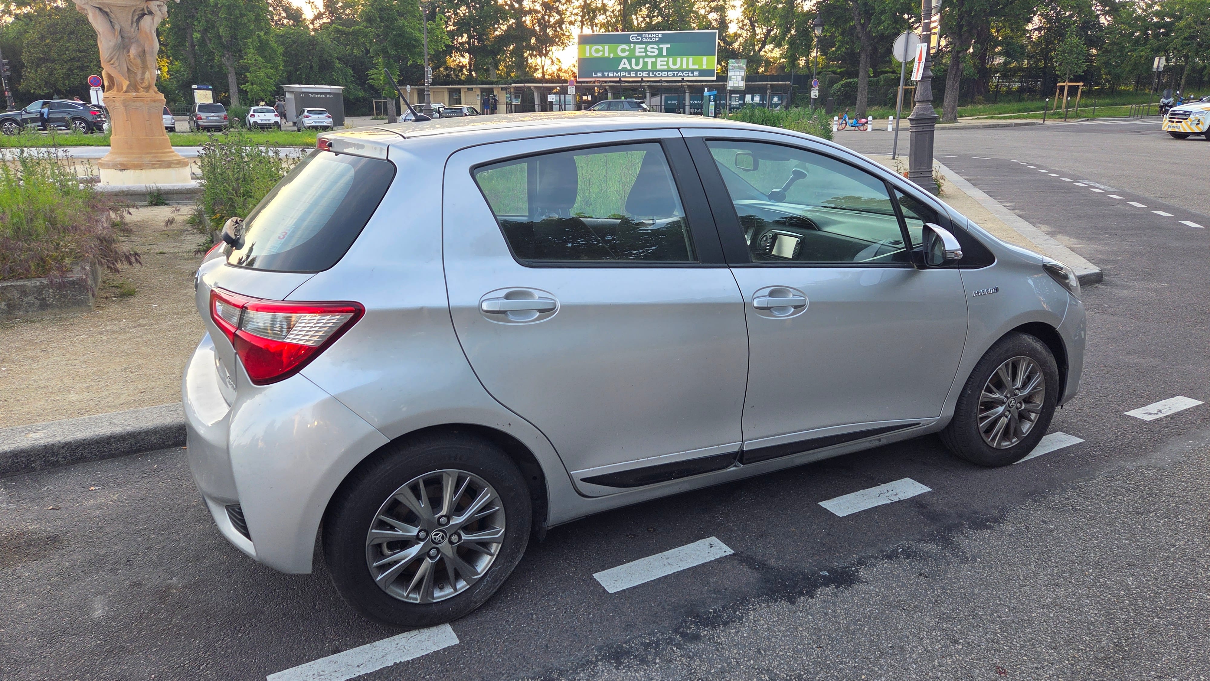 Toyota Yaris Hybride avec Régulateur de vitesse