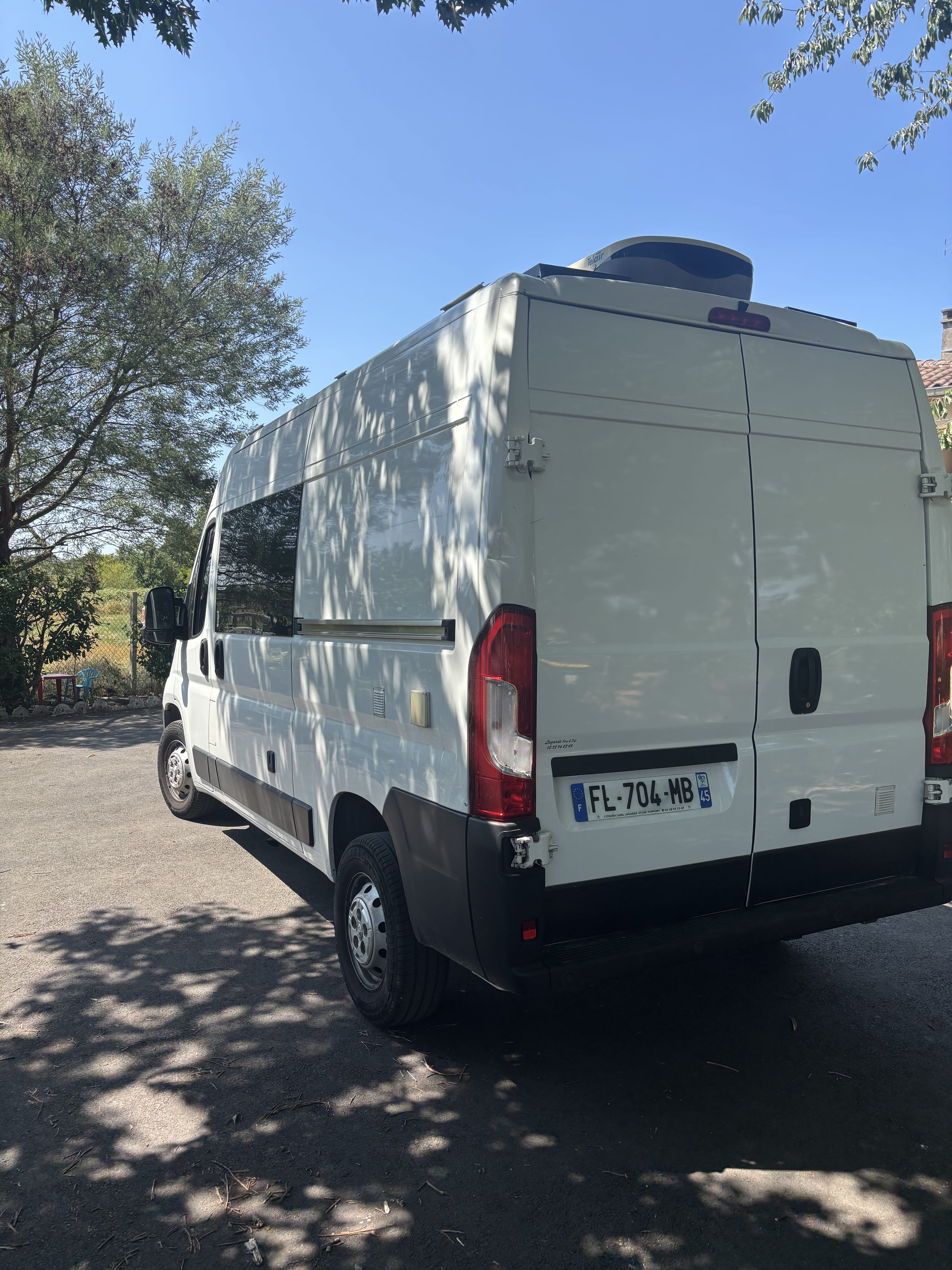 Peugeot Boxer Fourgon grand volume avec GPS