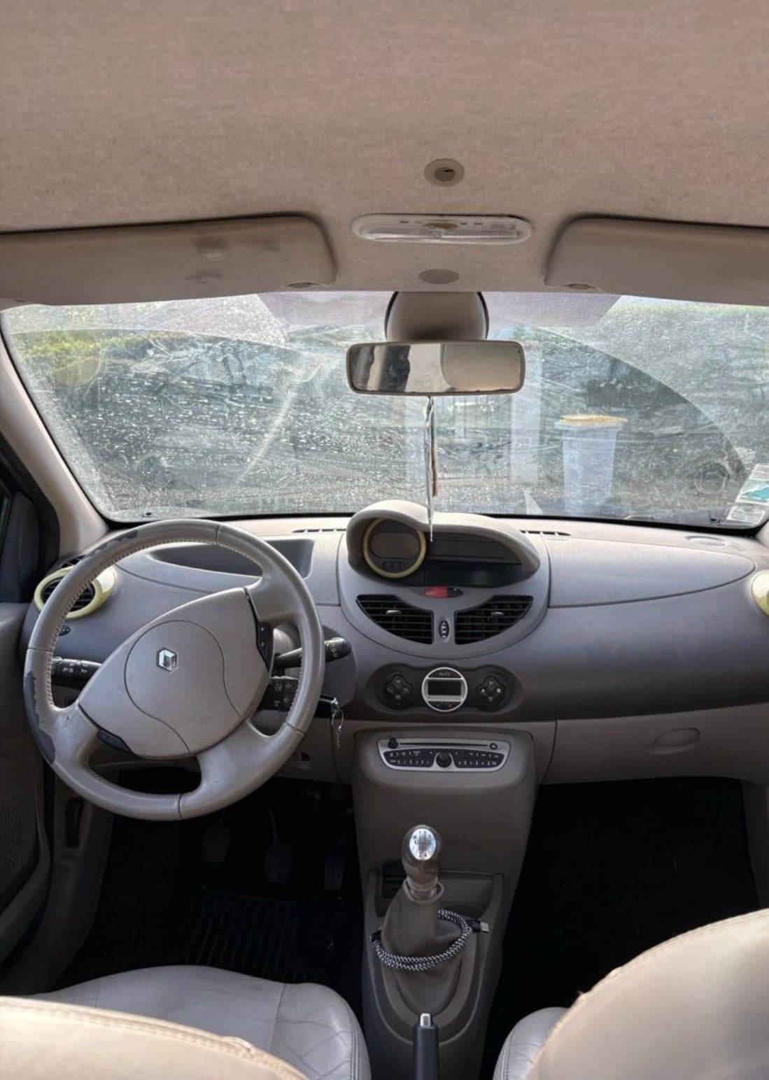 Renault Twingo II avec Port USB