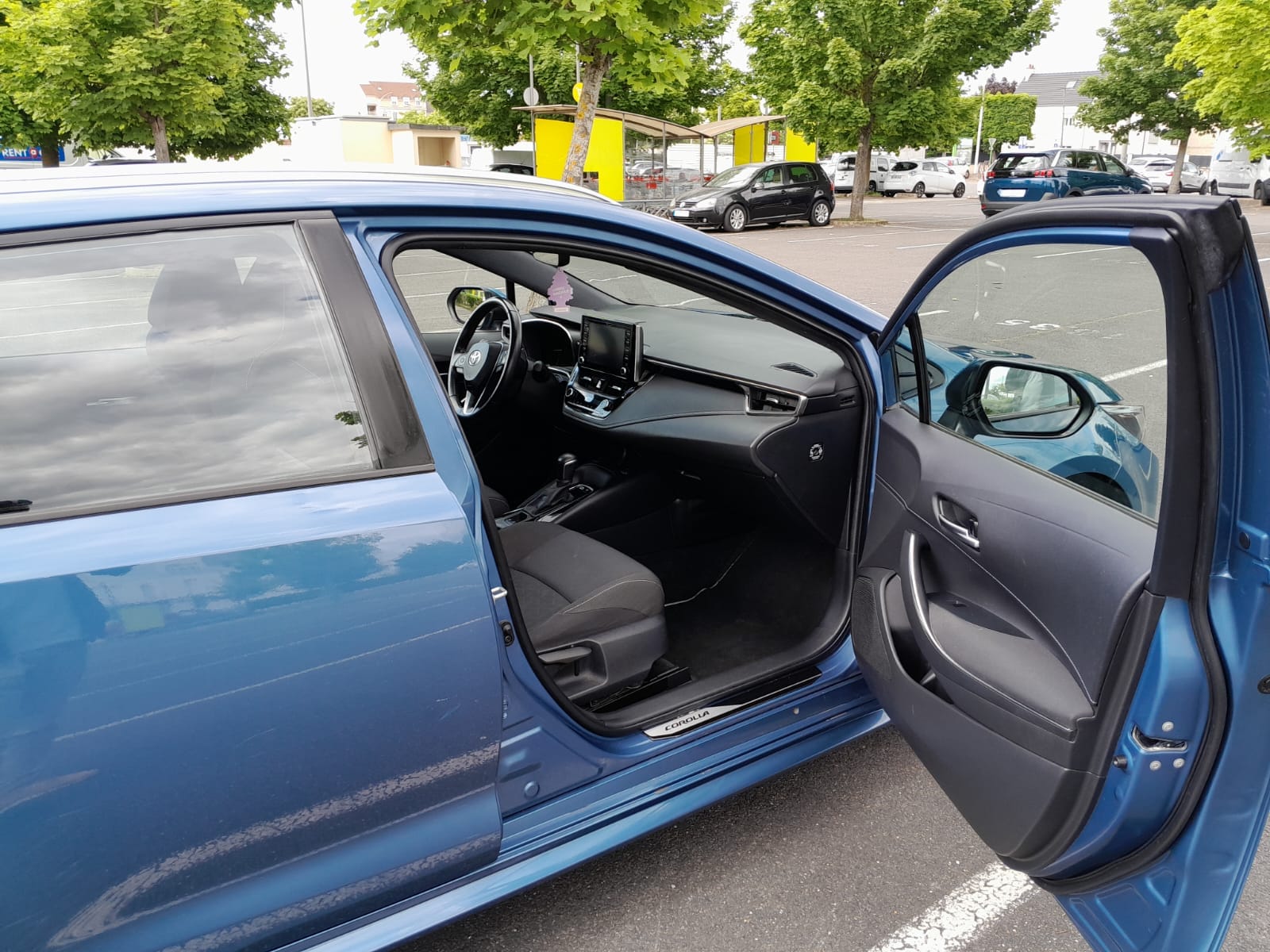 Toyota Corolla Break Hybride avec GPS
