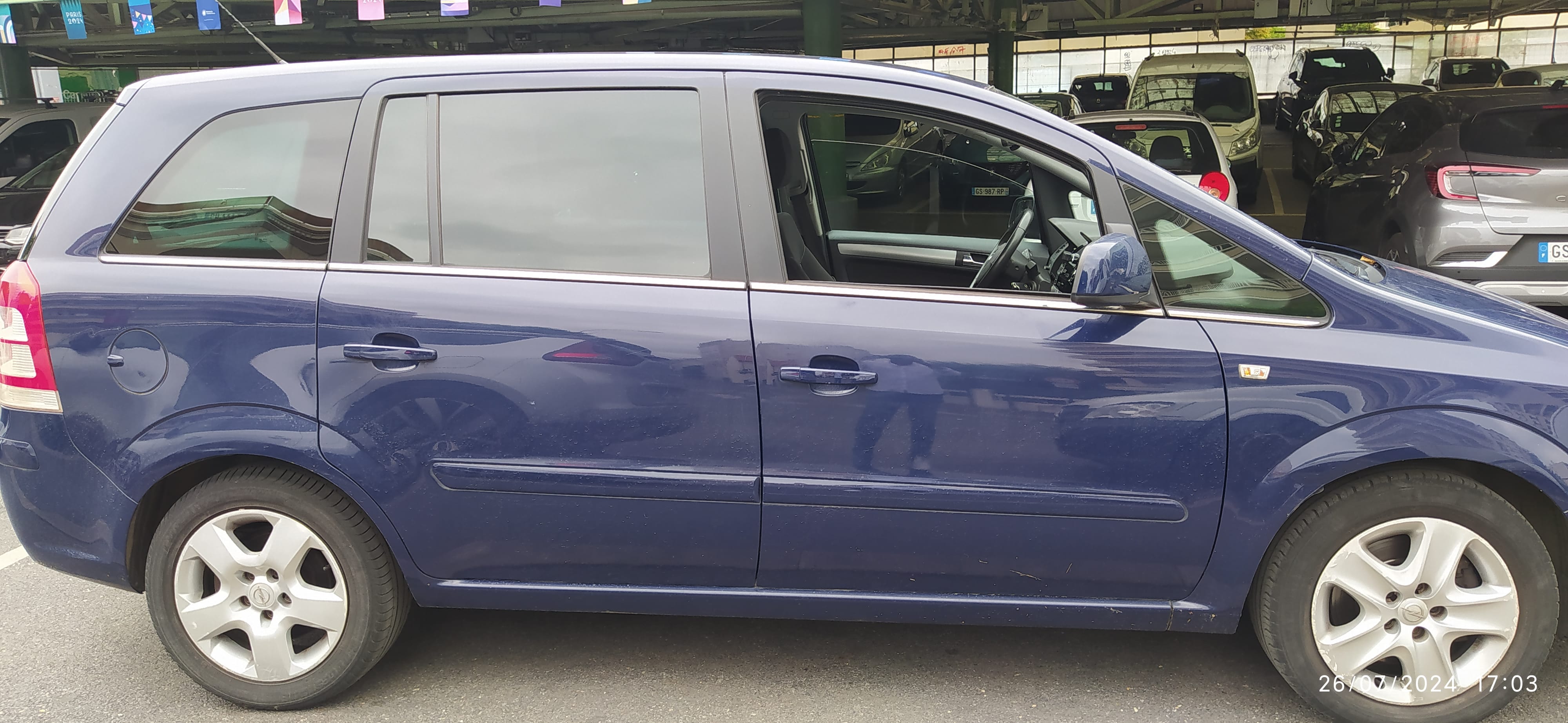 Opel Zafira avec Régulateur de vitesse