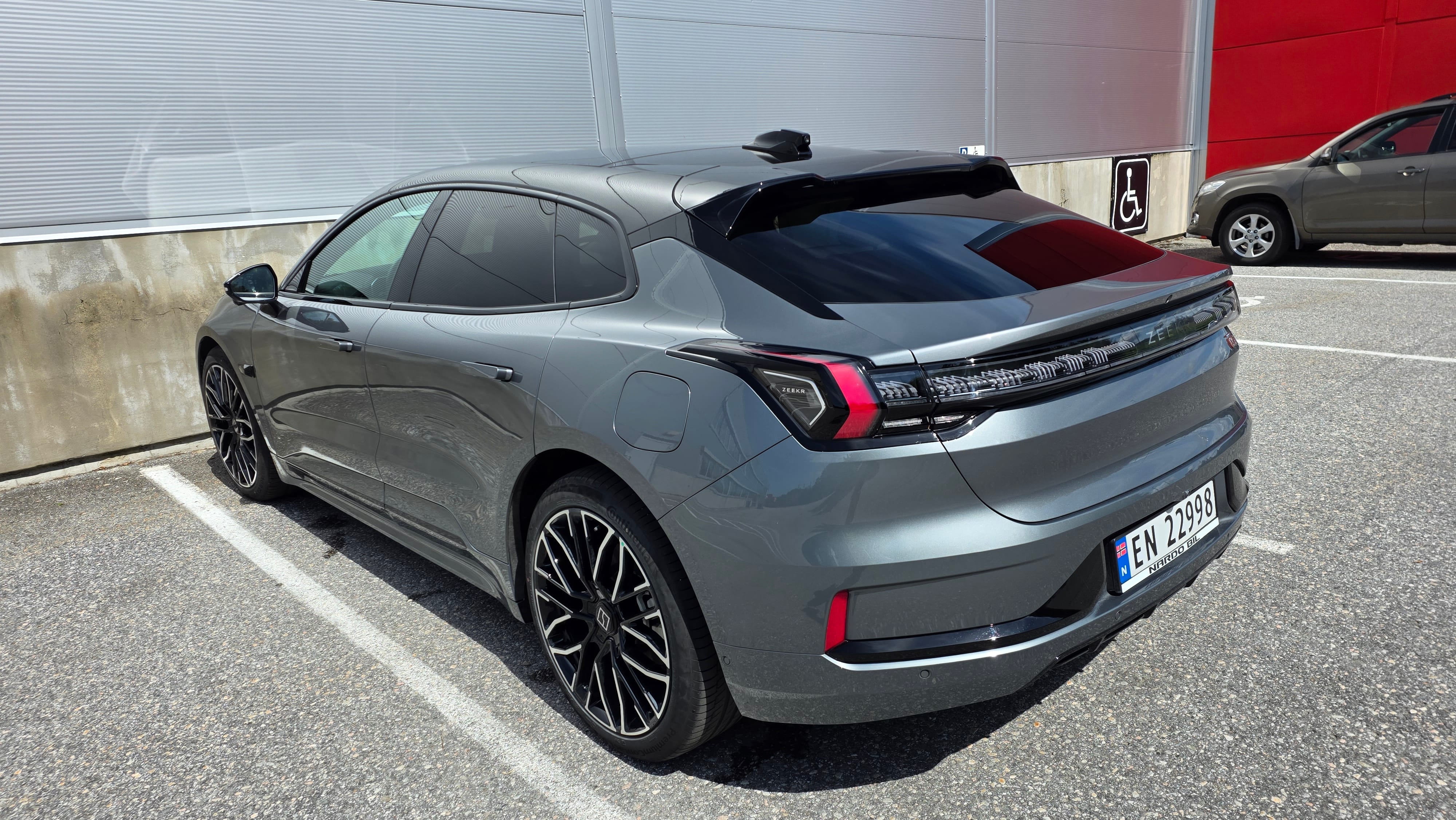 Zeekr 001 Privilege AWD med Ryggekamera
