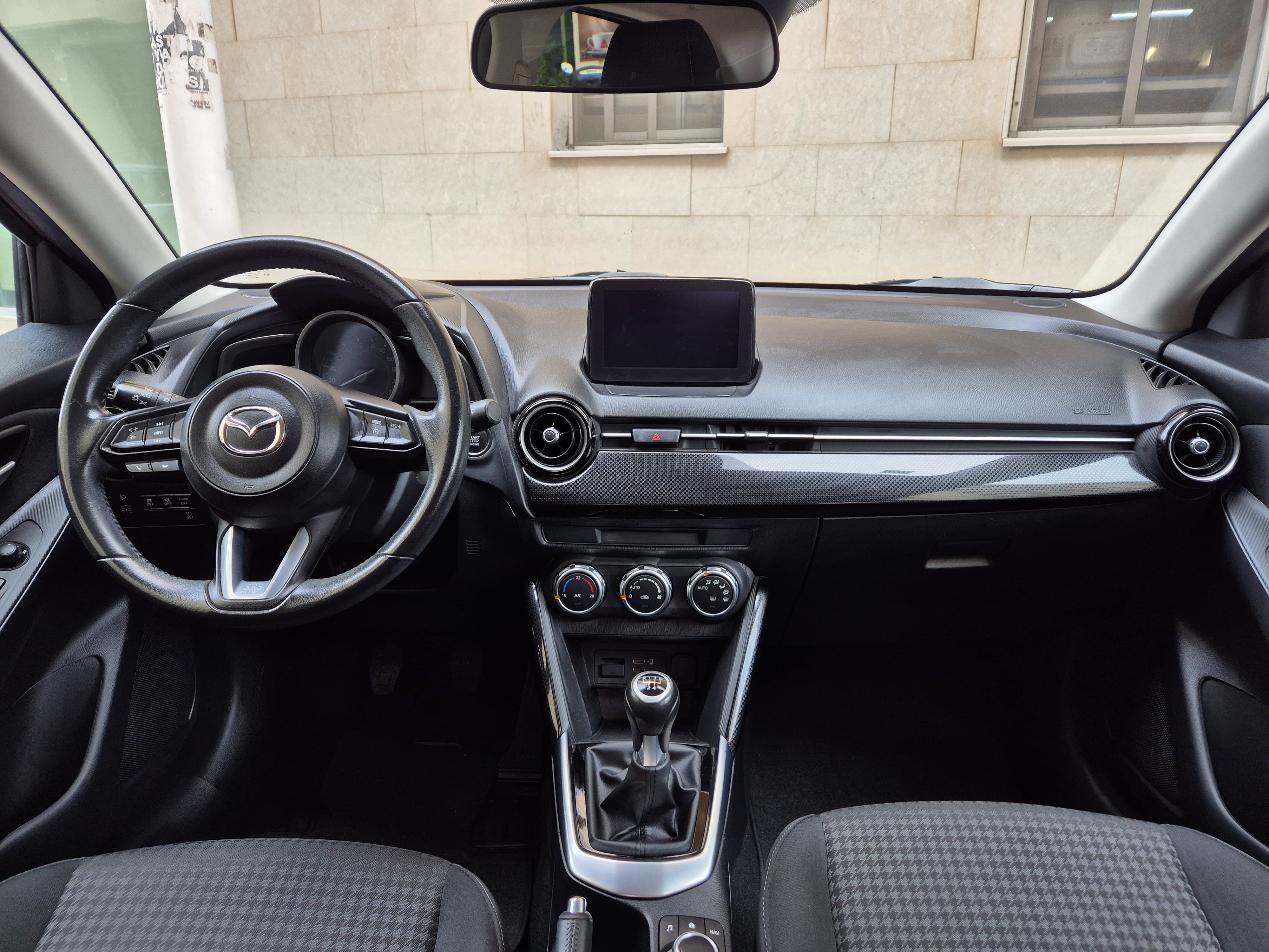 Mazda 2 con Apple CarPlay