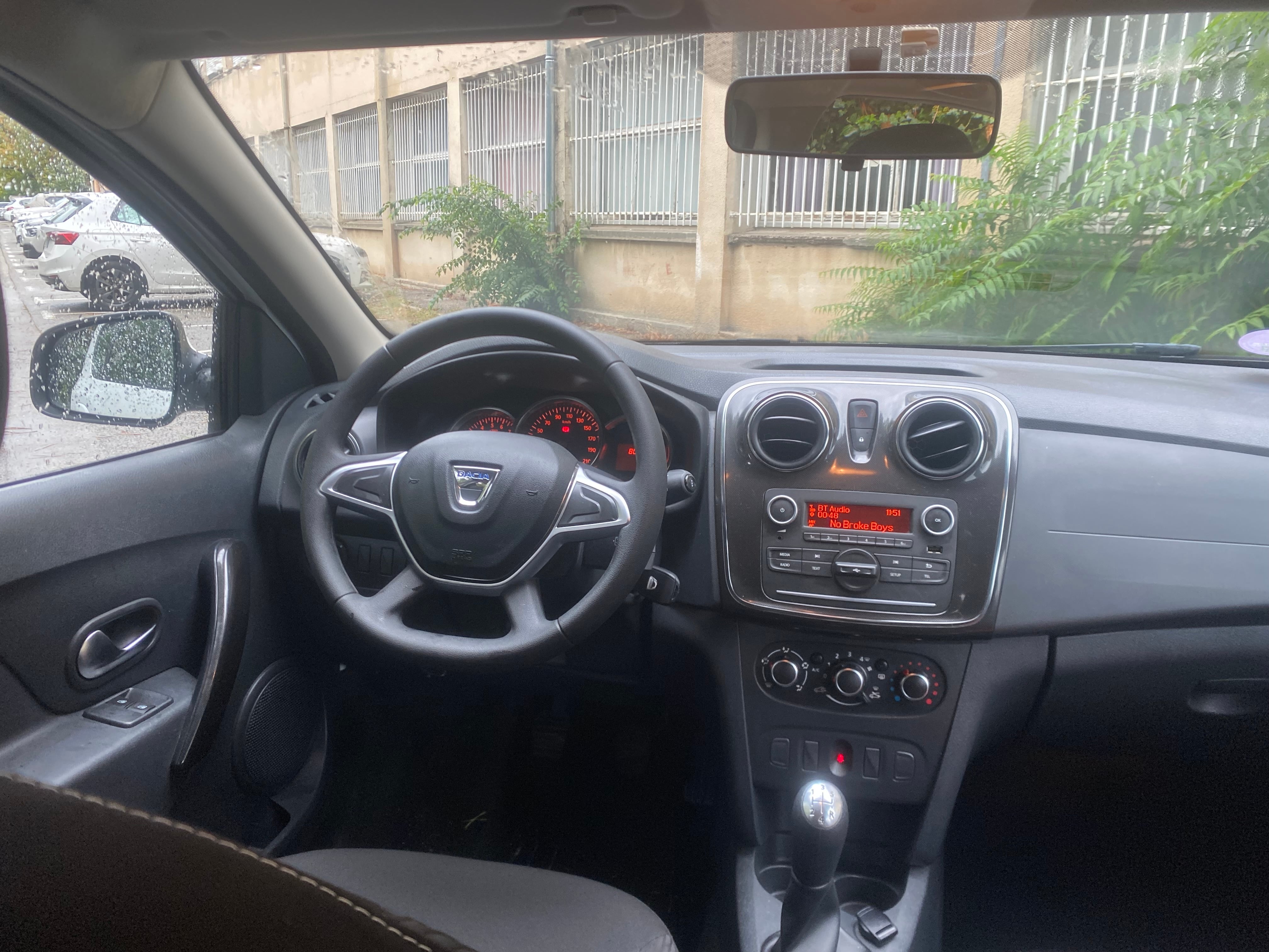 Dacia Sandero avec Audio Bluetooth