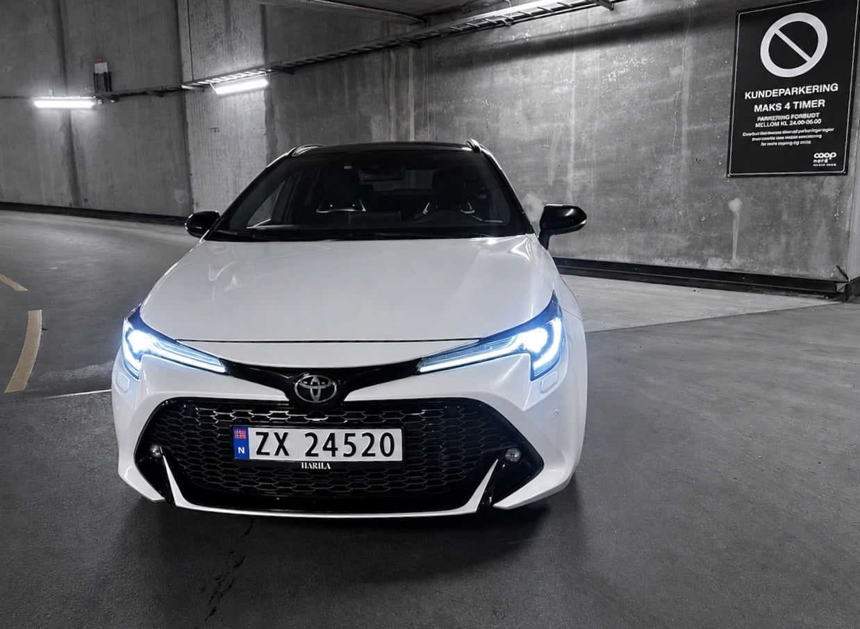 Toyota Corolla Touring Sports GR SPORT Hybrid mit Klimaanlage