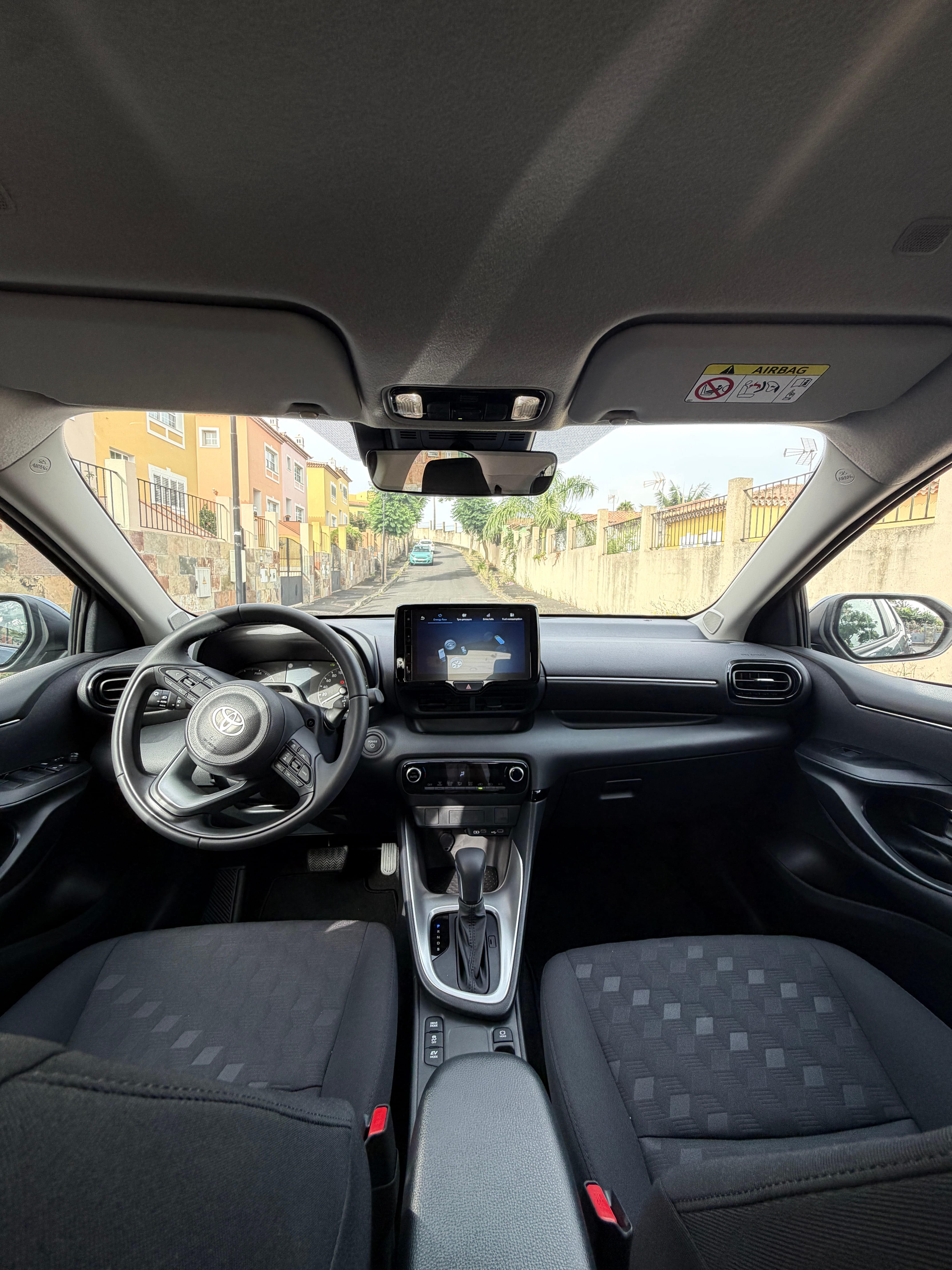 Toyota Yaris Híbrido Gasolina 95 con GPS