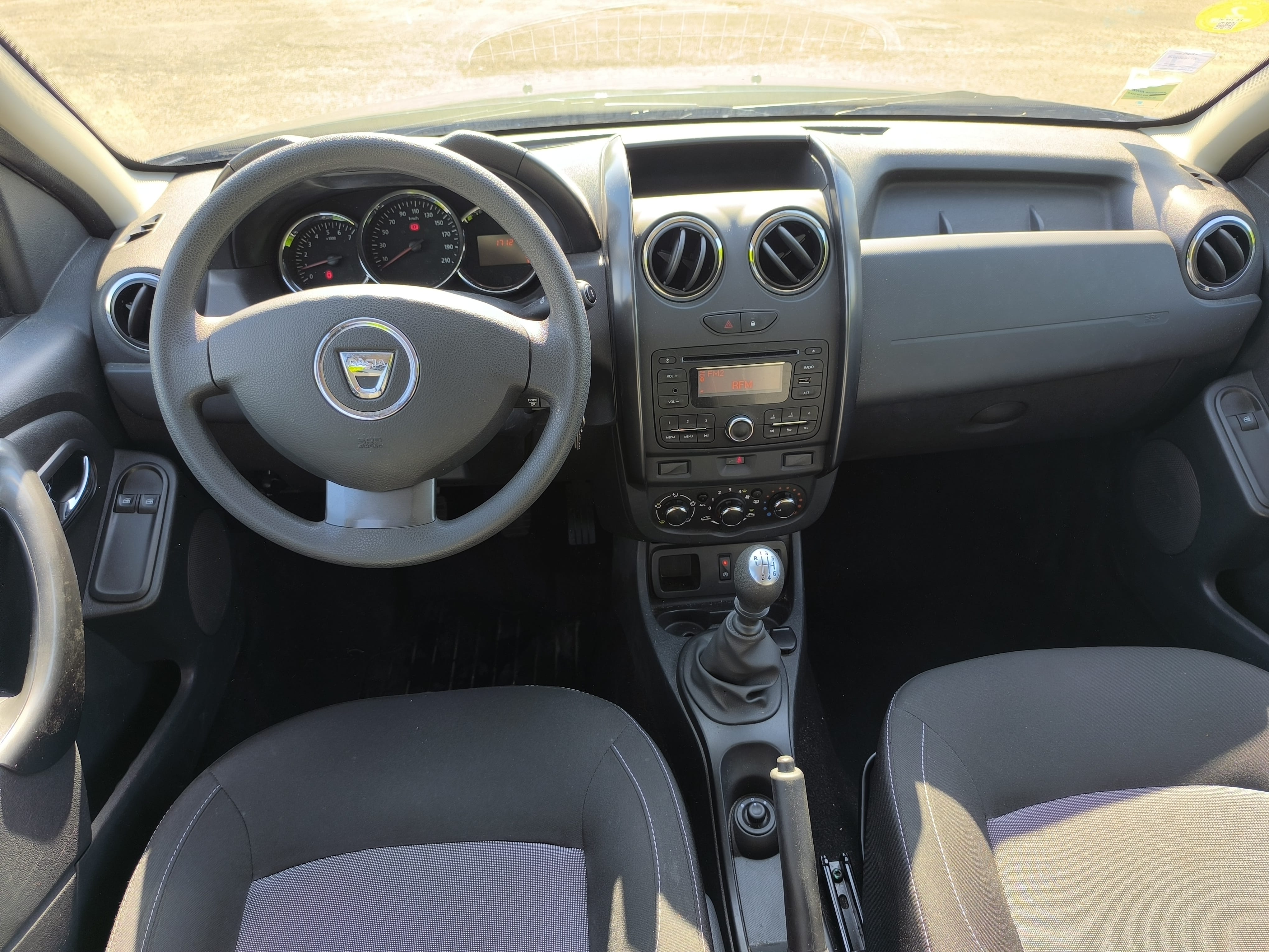Dacia Duster 1.5 DCi Grenoble Gare /Aéroport  Montagne - ville avec Quatre roues motrices