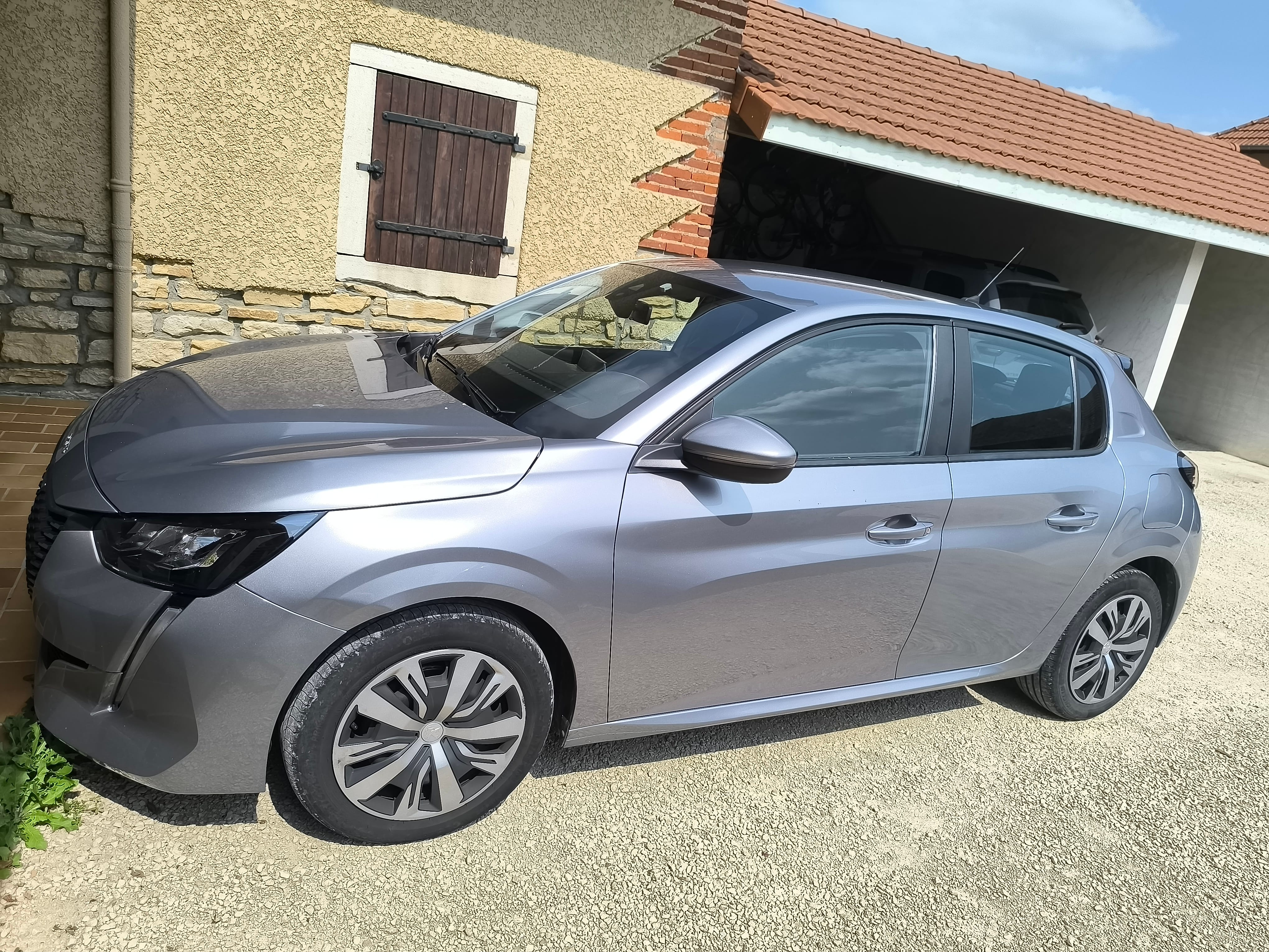 Peugeot 208 avec Climatisation