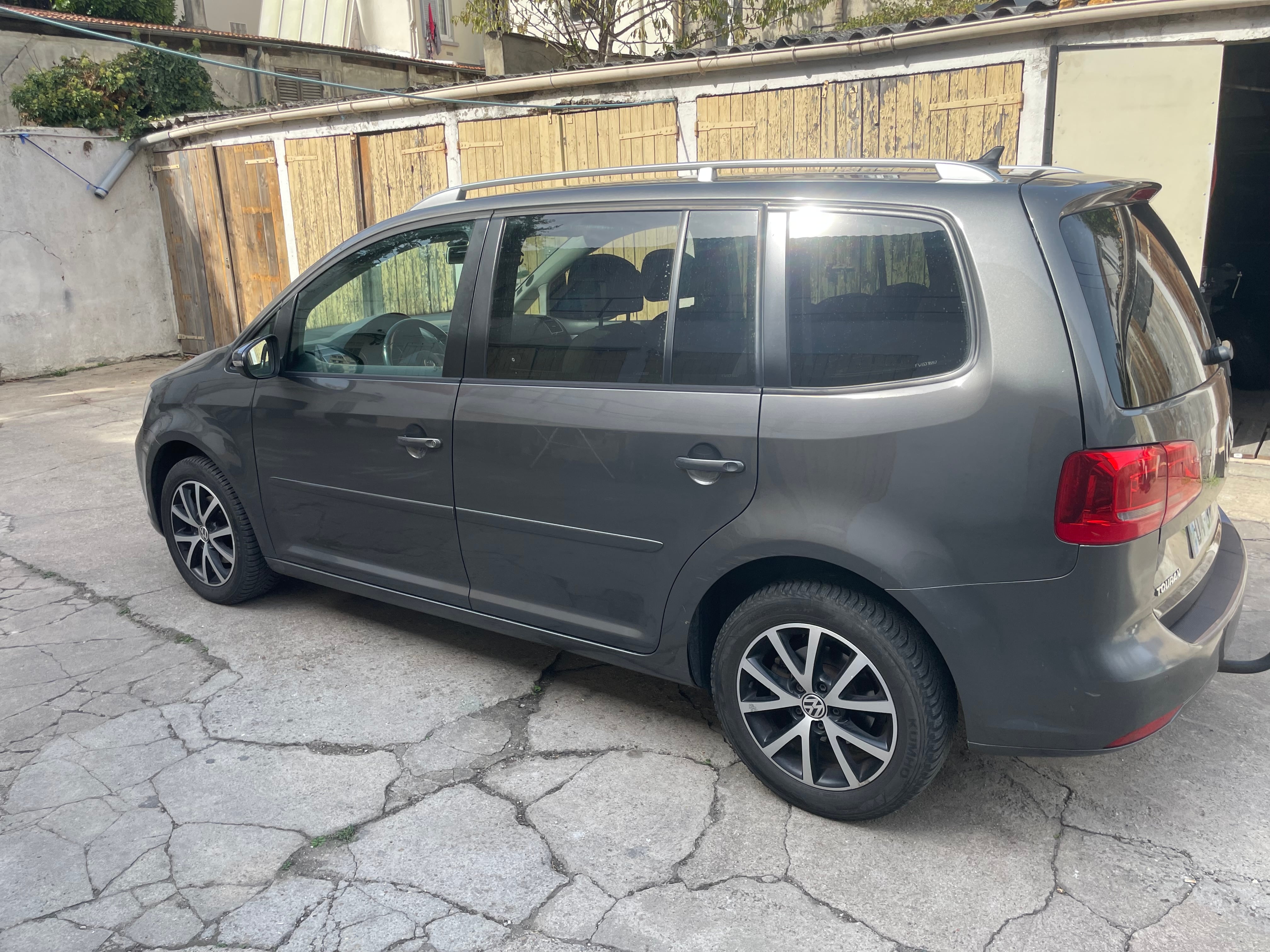 Volkswagen Touran avec Climatisation